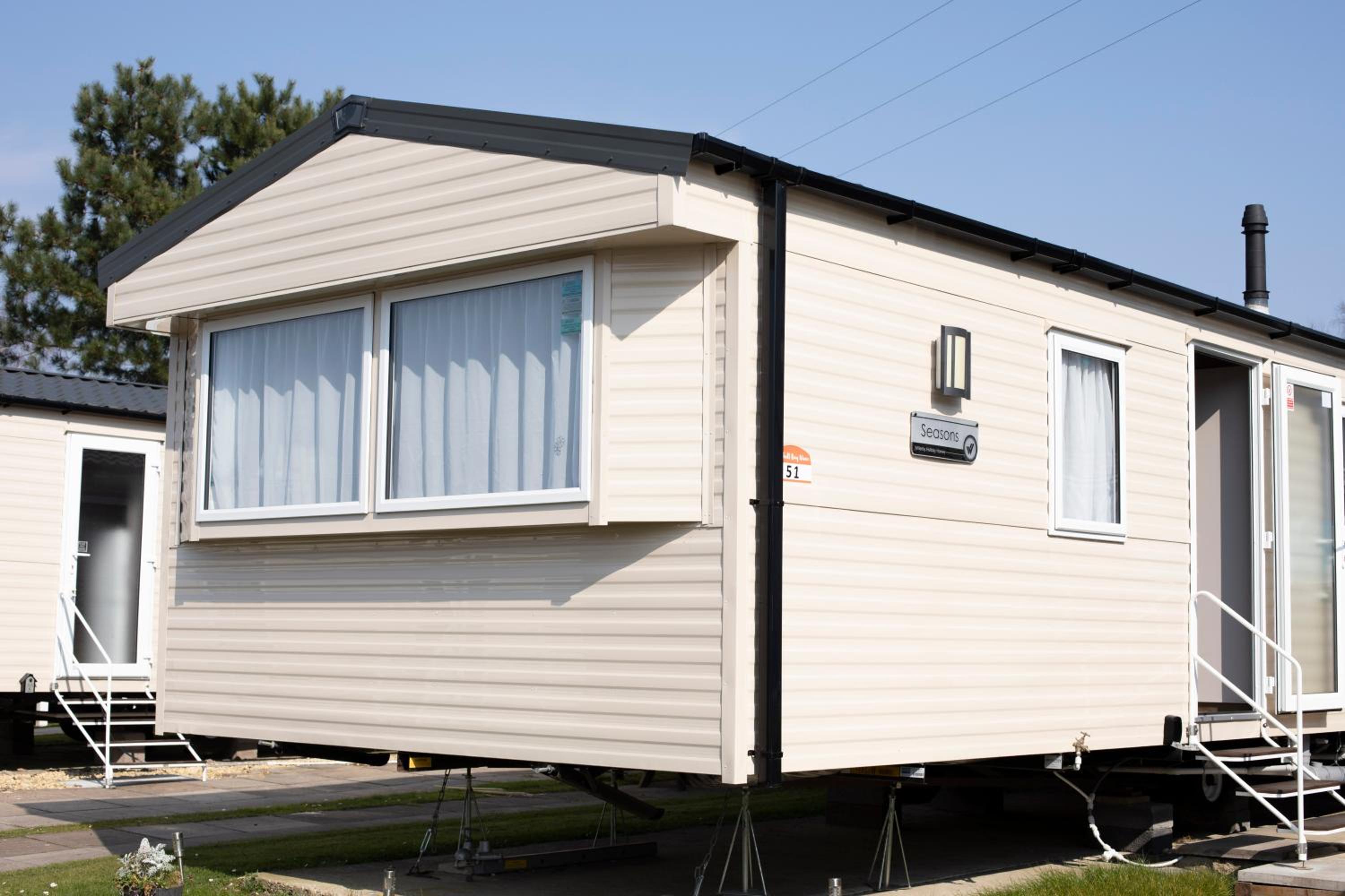 51 Lytchett Bay View, 3 bed, Rockley Park Poole view 2