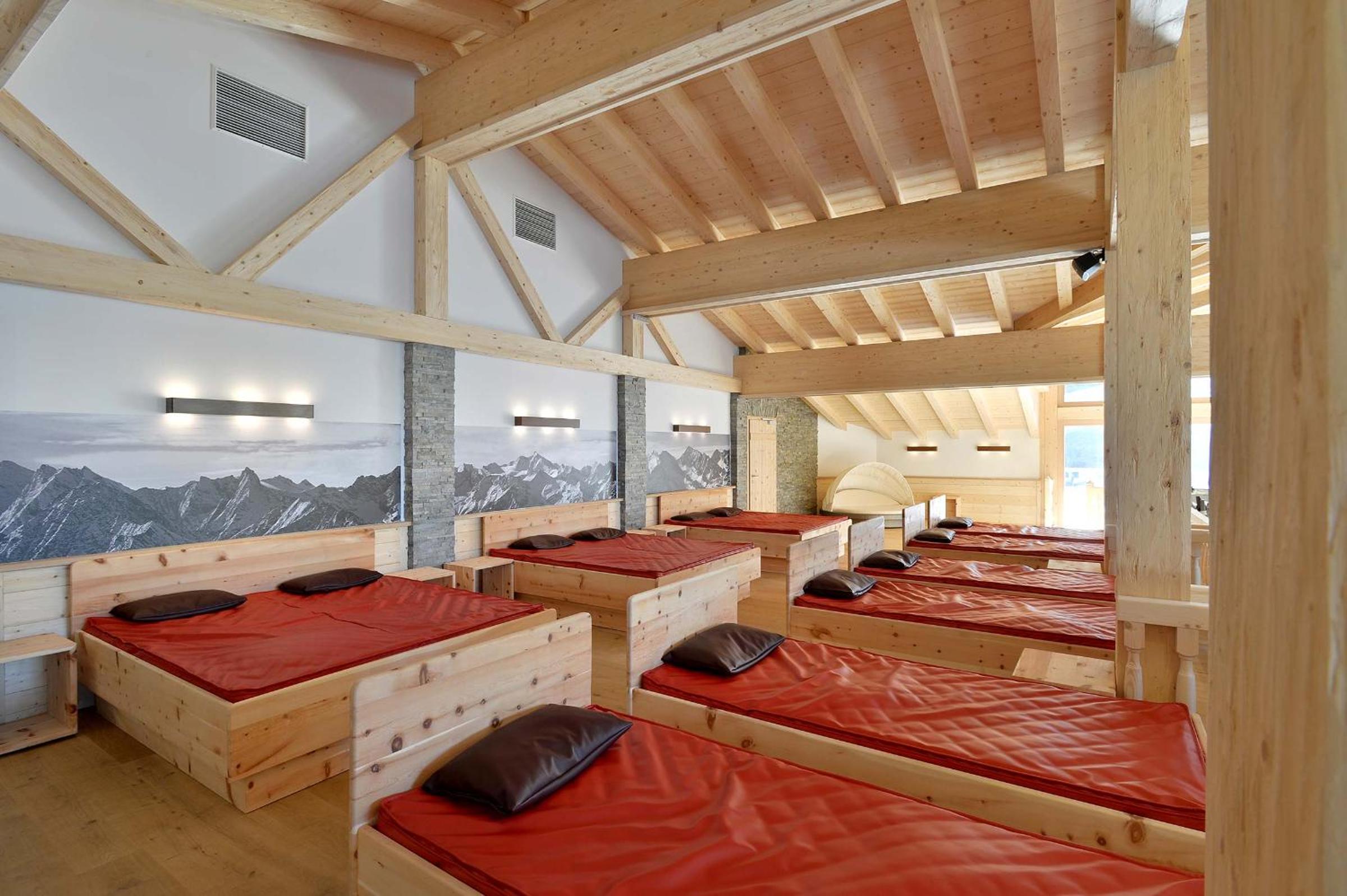 Mountainview Lodge - Chalet im Zillertal direkt am 5 Sterne Campingplatz Aufenfeld mit Hallenbad und Sauna