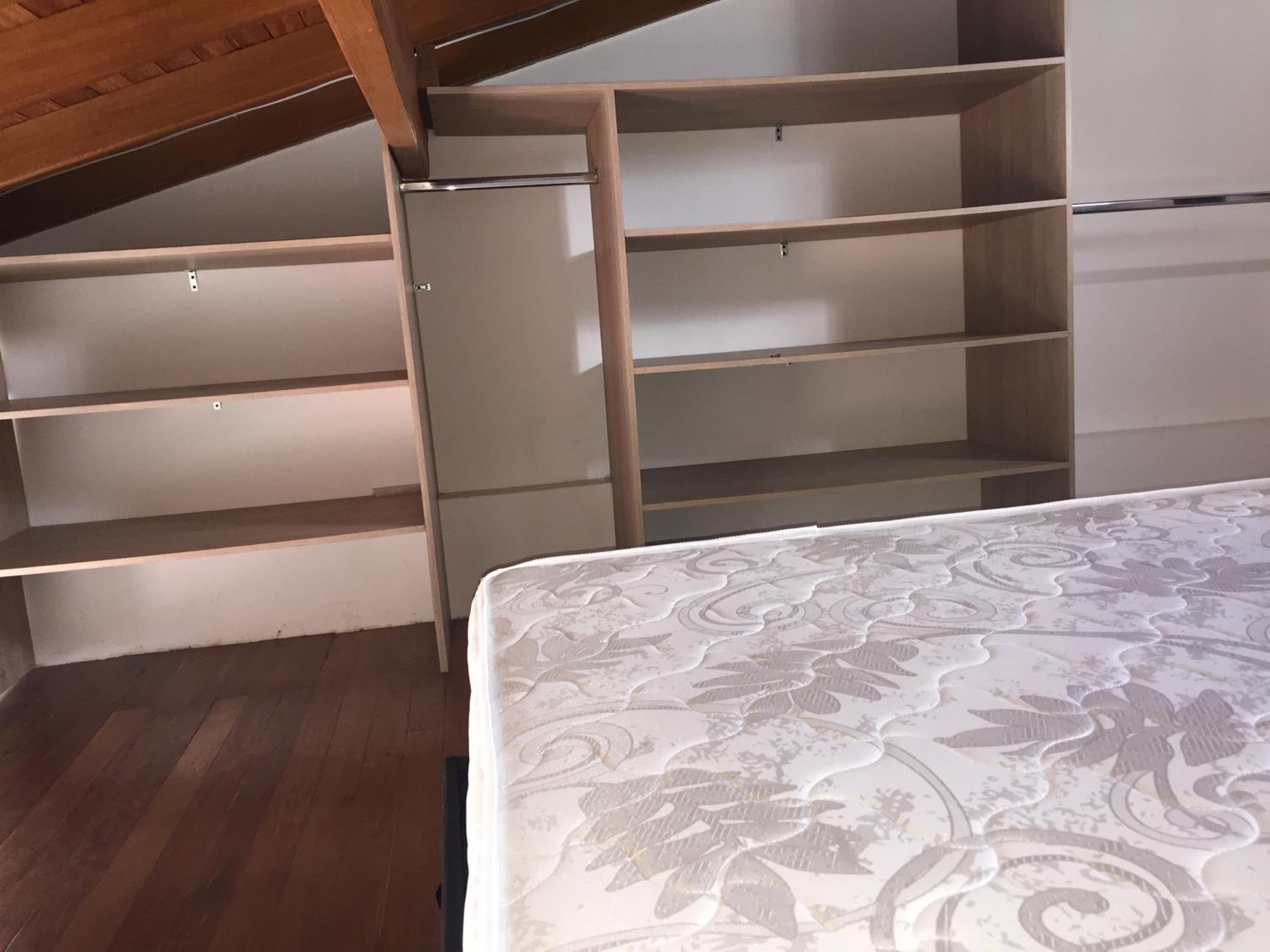 Apartamento Lof, Dúplex, iluminado, bueno , céntrico y bien ubicado en Laureles estadio view 5