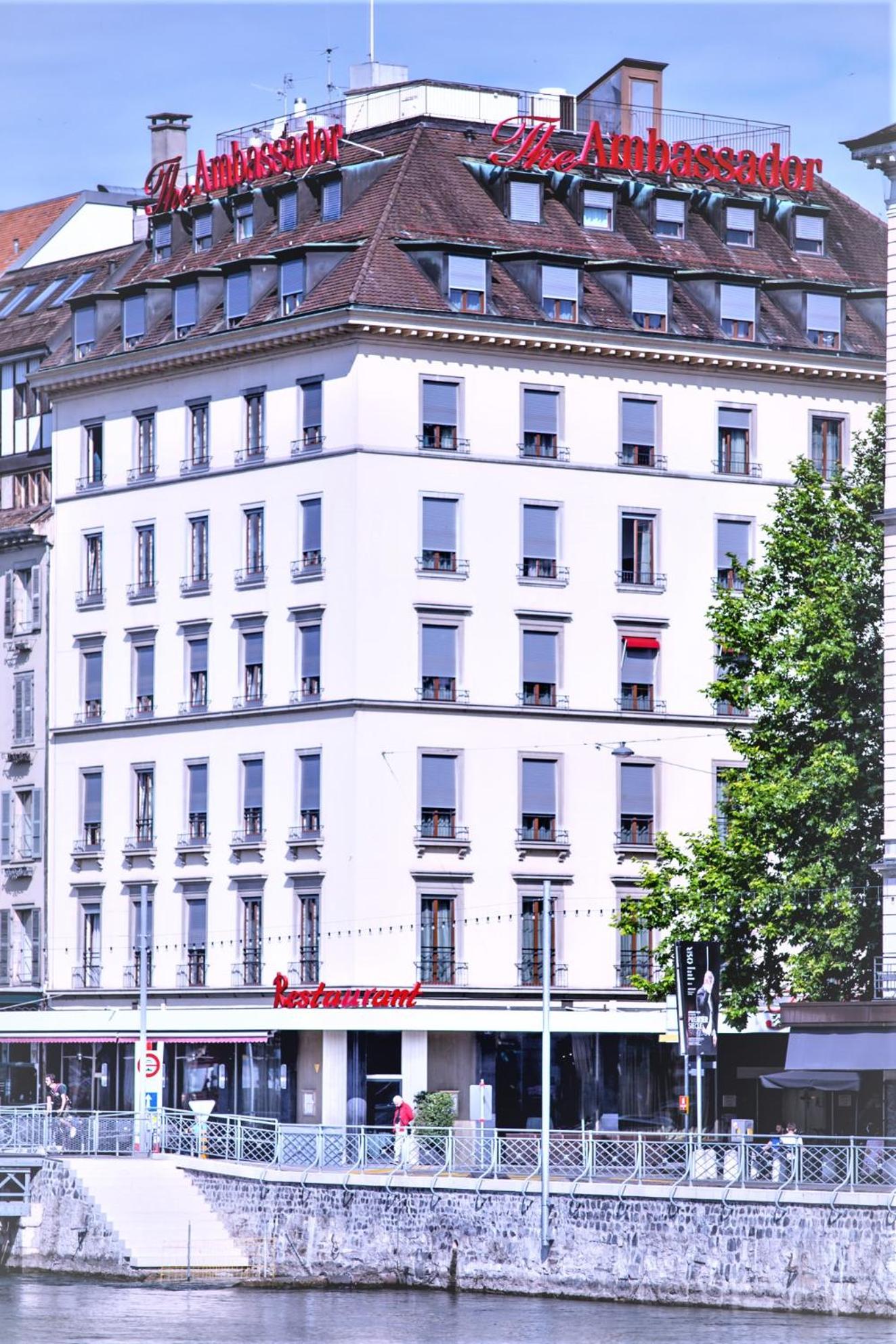 Hotel The Ambassador - Image 1