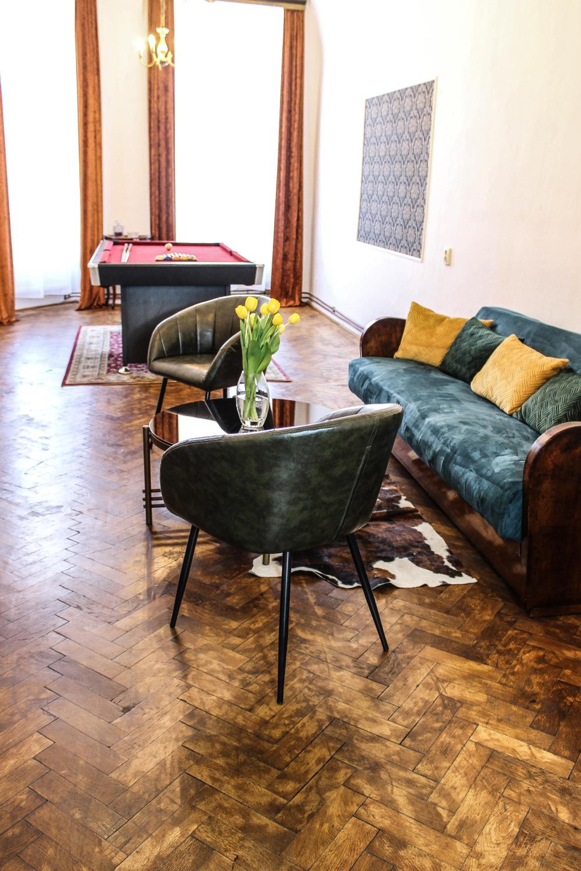 lounge