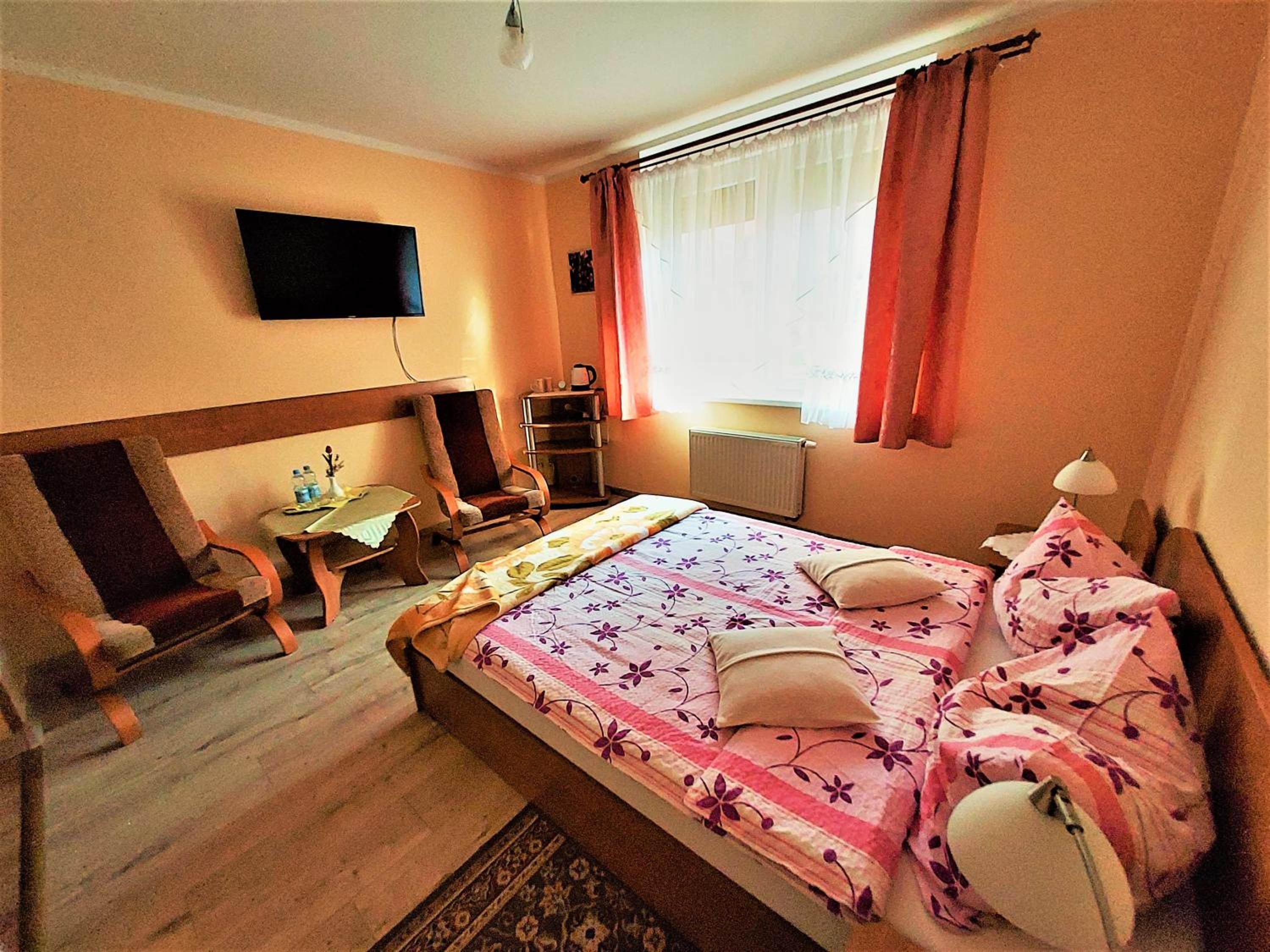 AGA - Pokoje z Łazienkami - Ogólnodostępny Aneks Kuchenny - Noclegi Bez Wyżywienia view 5