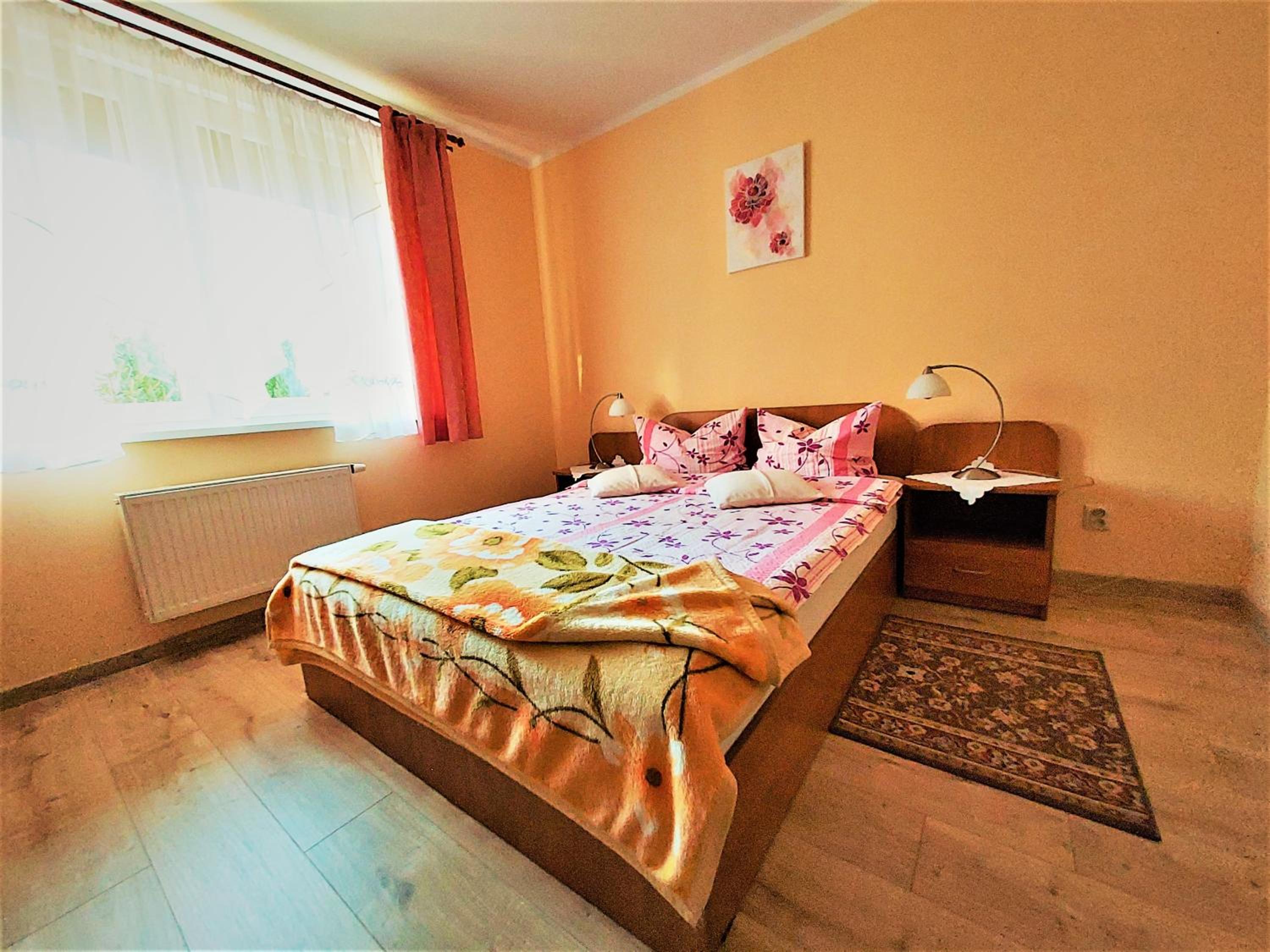 AGA - Pokoje z Łazienkami - Ogólnodostępny Aneks Kuchenny - Noclegi Bez Wyżywienia view 4