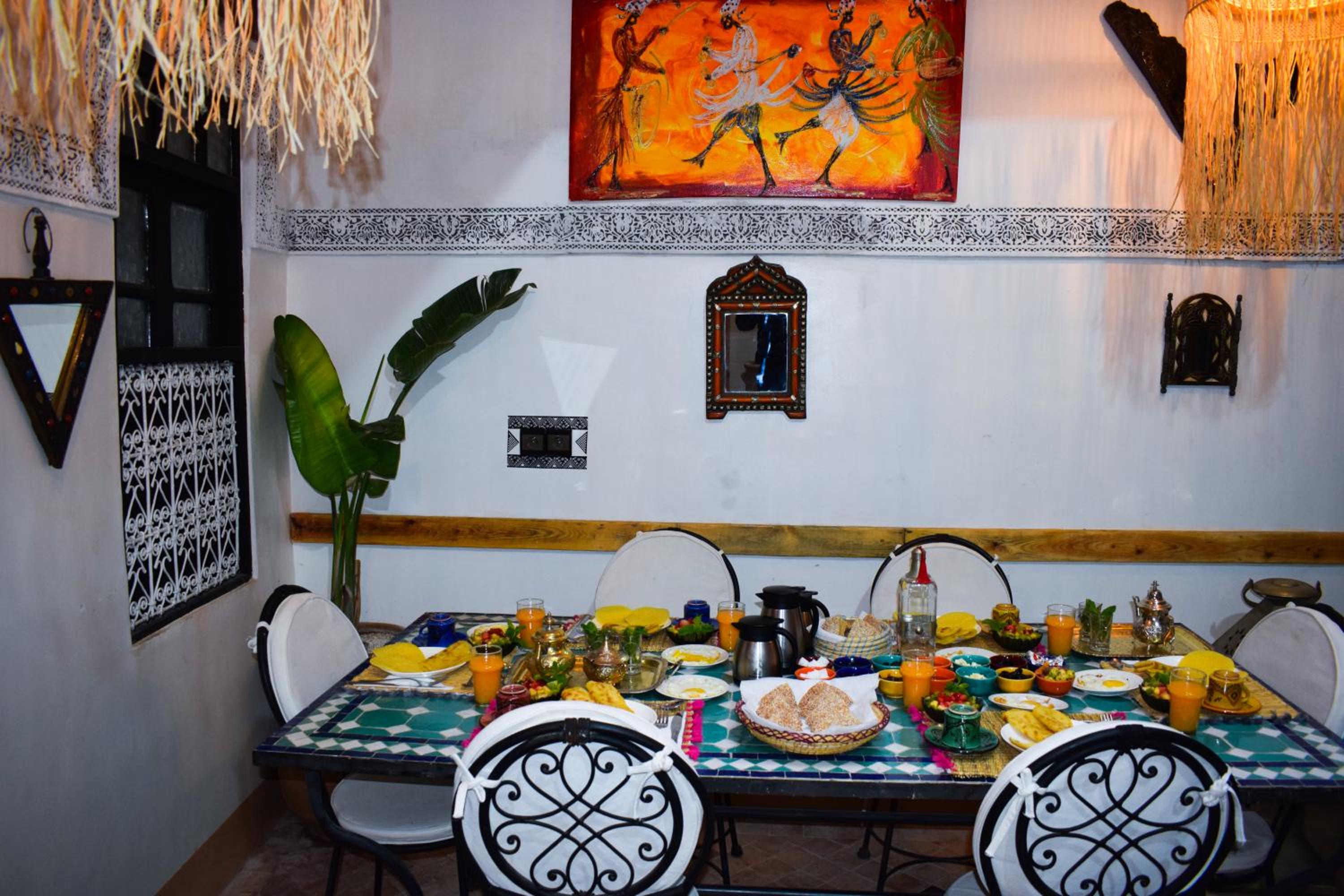 dining