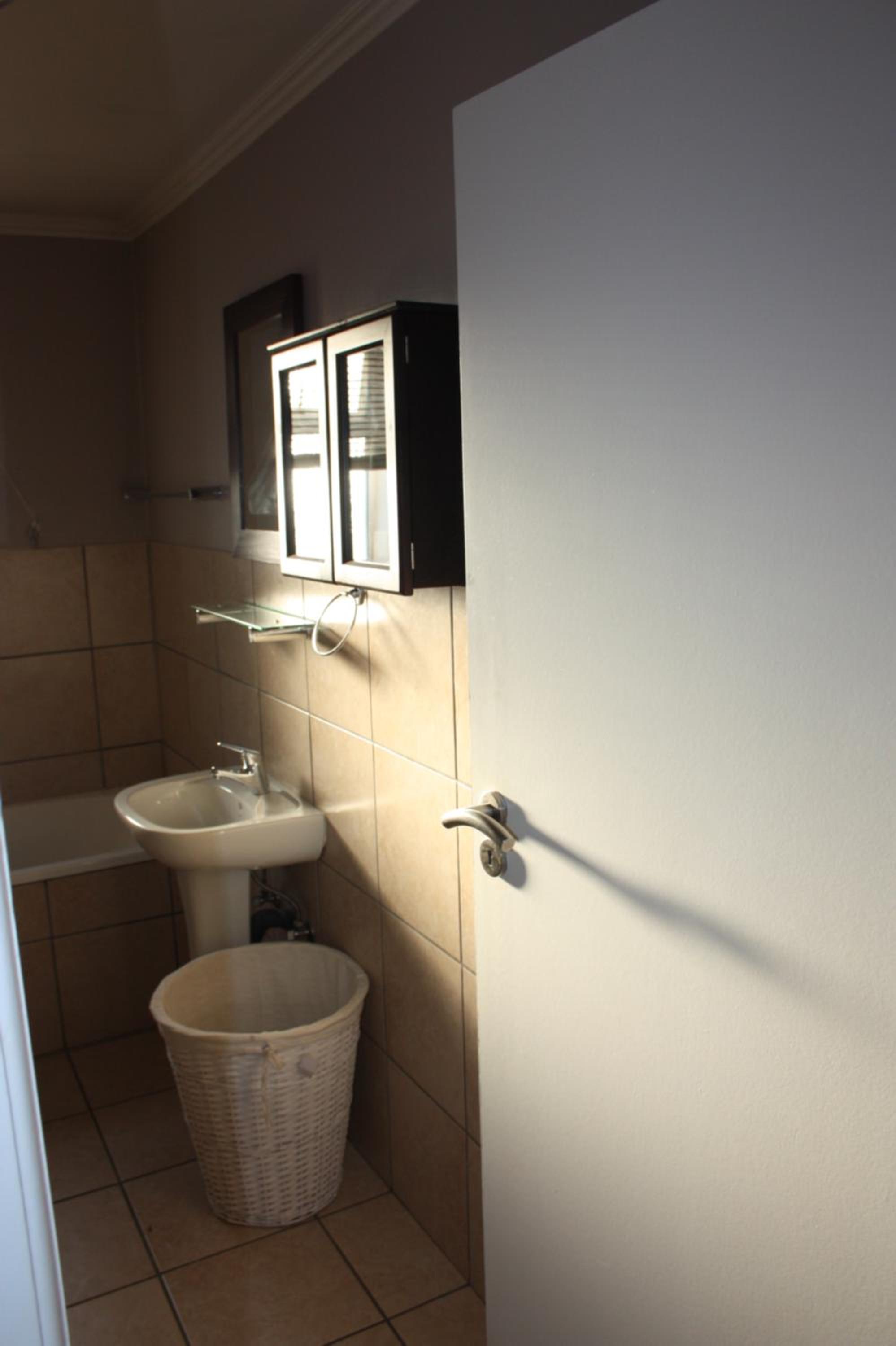 Photo 38