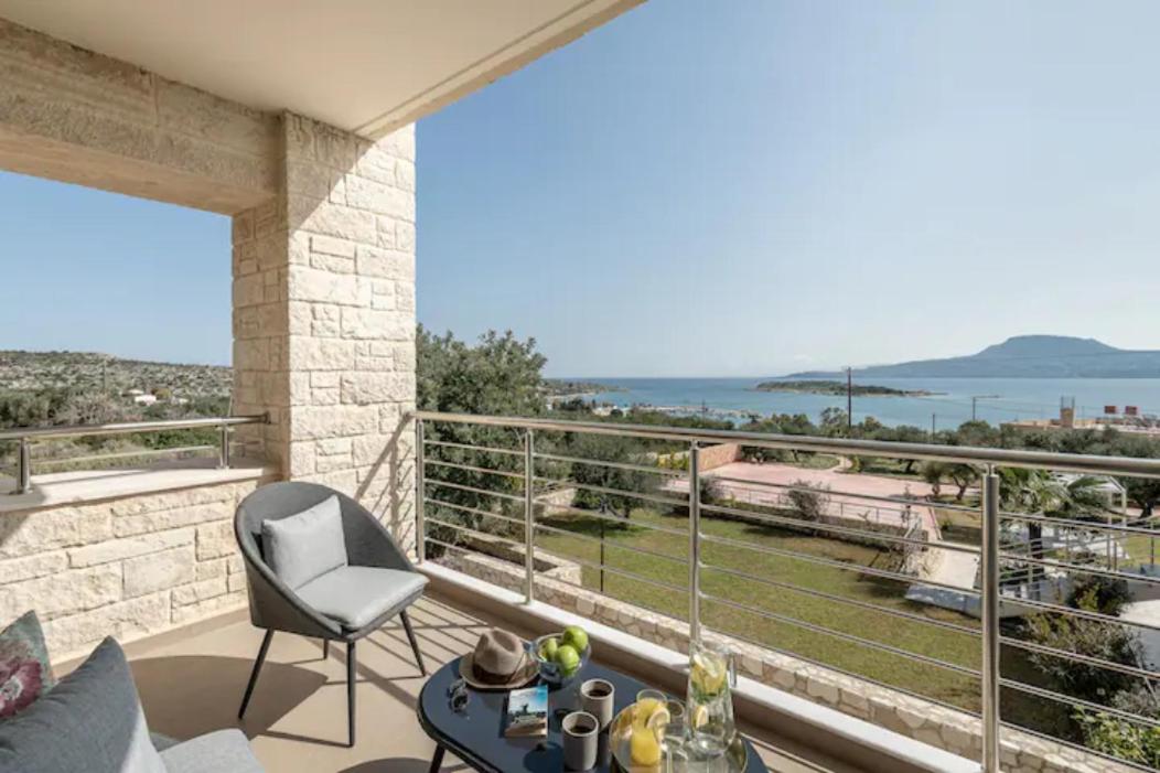 Elios Estate for large groups view 4