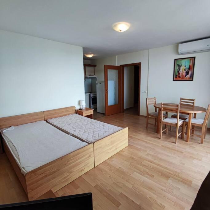 Apartament with See View
