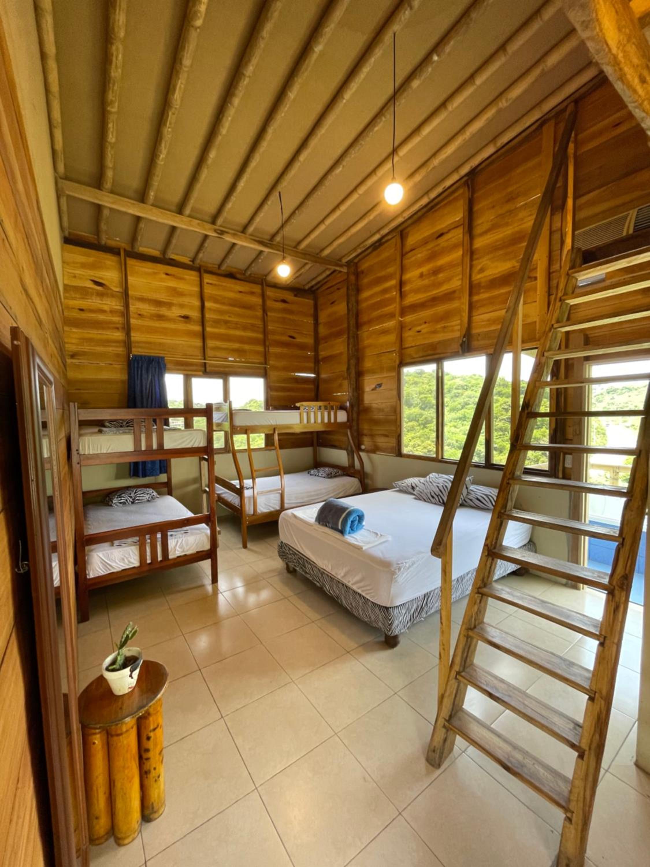 Punta Hills Montanita
