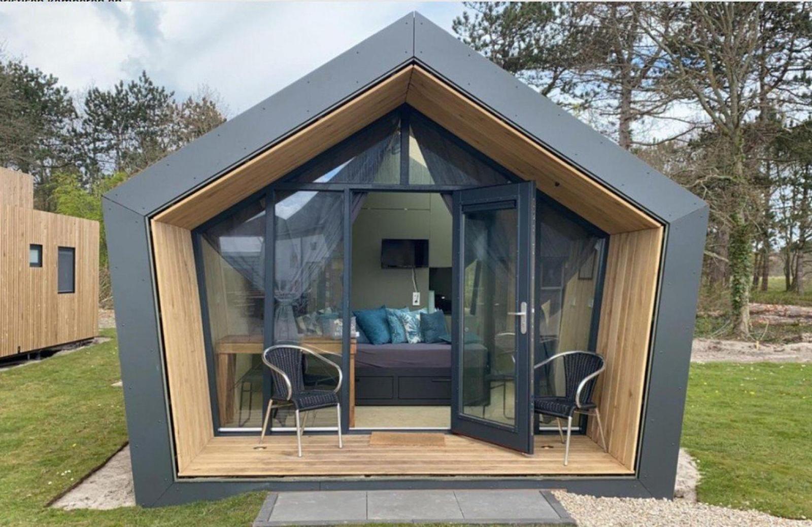 Tiny House in het groen, aan zee met privé Hottub view 2