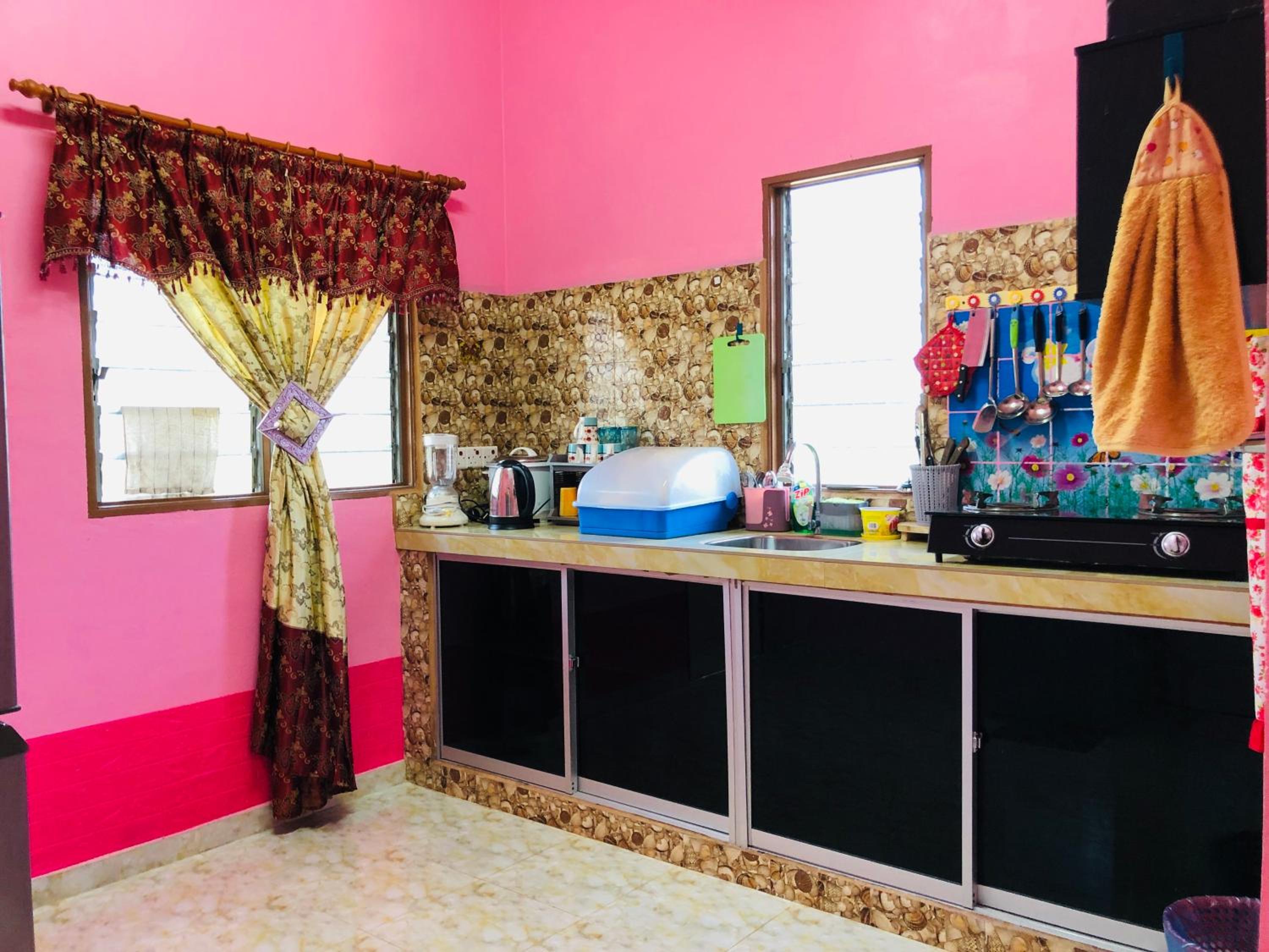 Private Pool Family - Homestay Tok Abah Dalam Rhu view 3