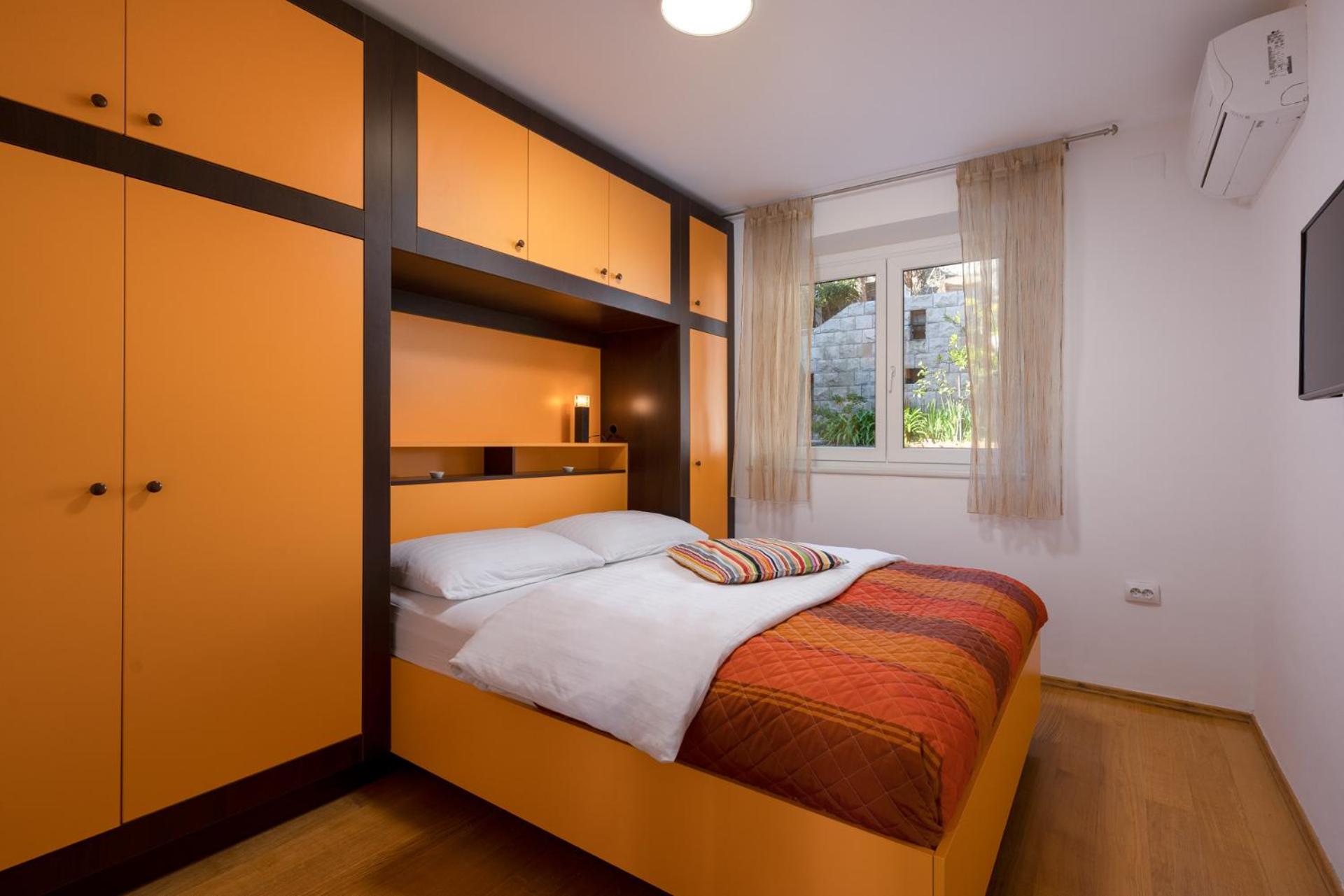 Apartments Banje Beach