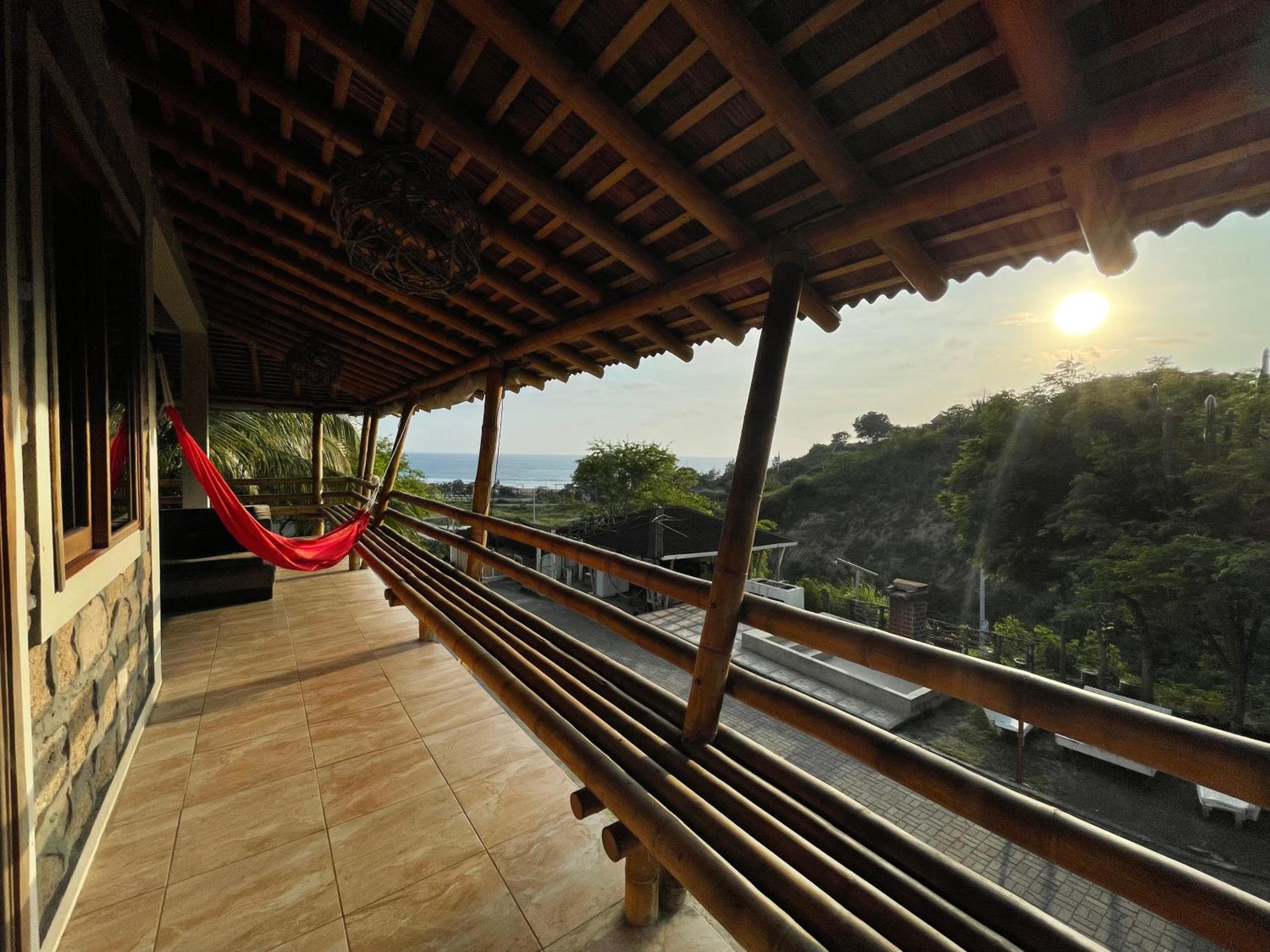 Punta Hills Montanita