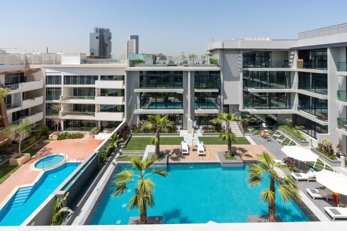 Ultimate Stay / Modern Studio / Swimming Pool View