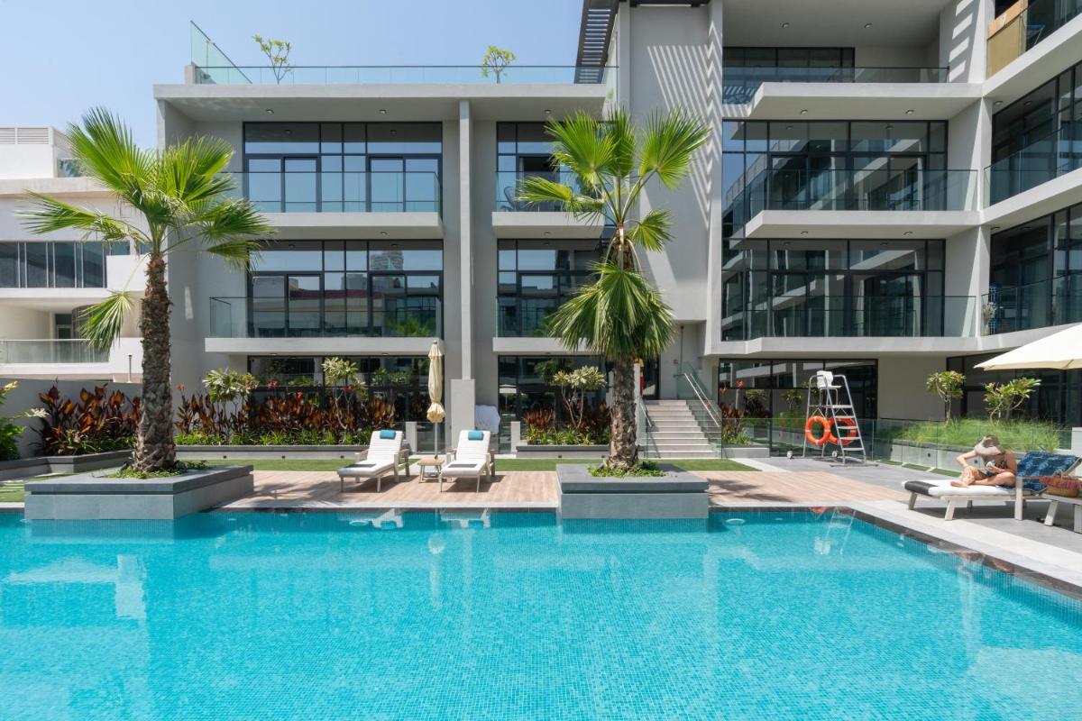 Ultimate Stay / Modern Studio / Swimming Pool View