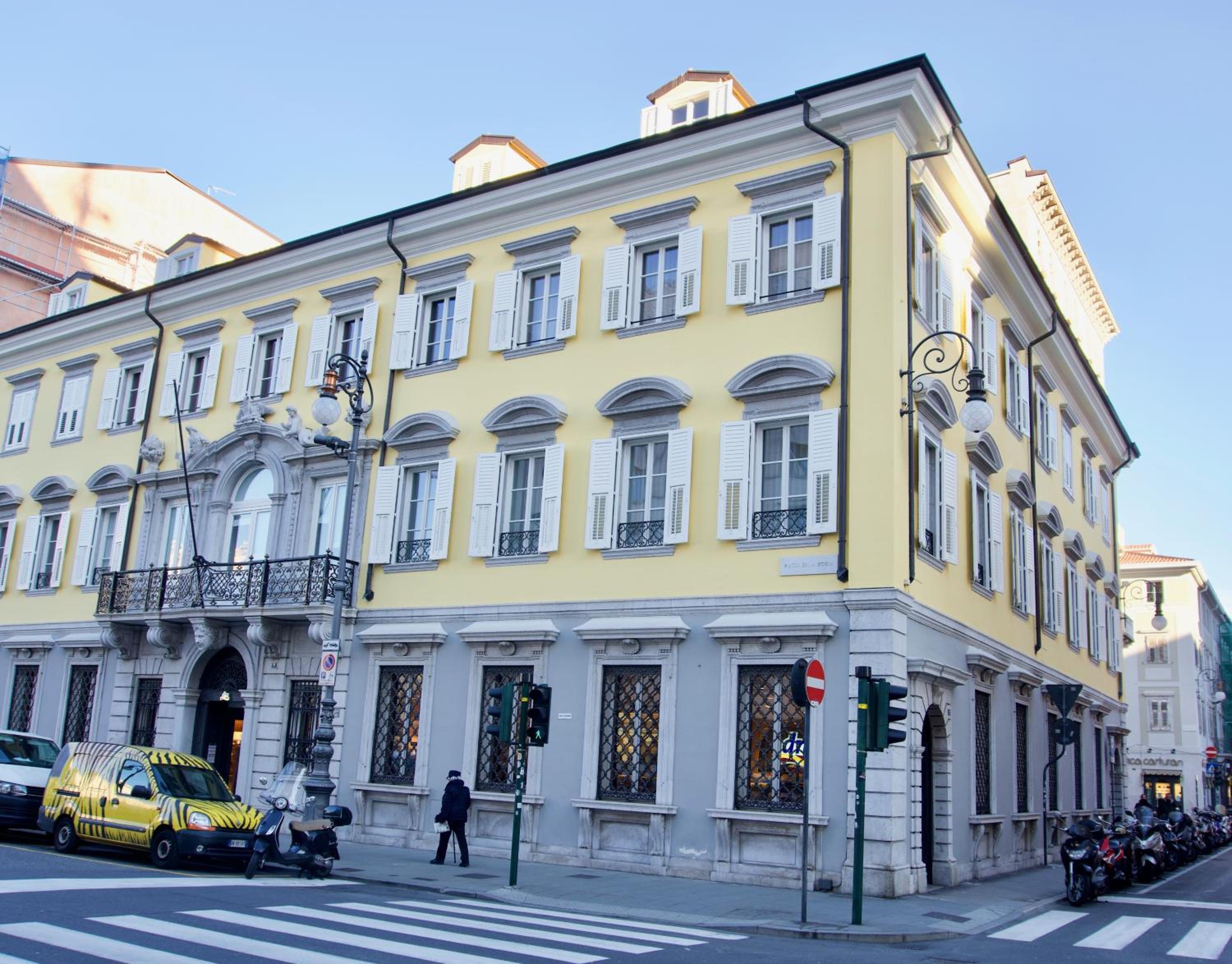 Casa Romano Luxury Green Apartments