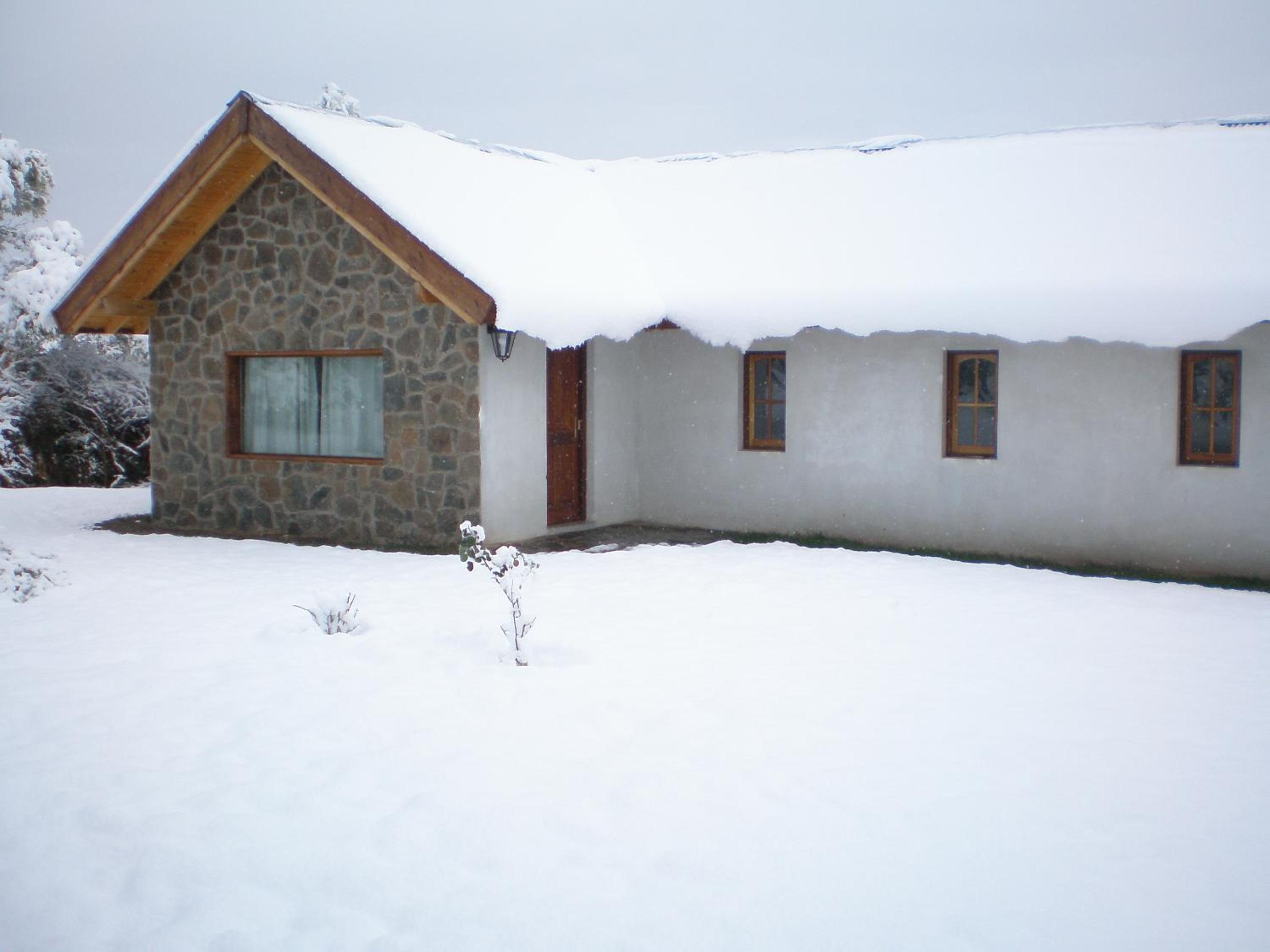White Field Houses and Spa