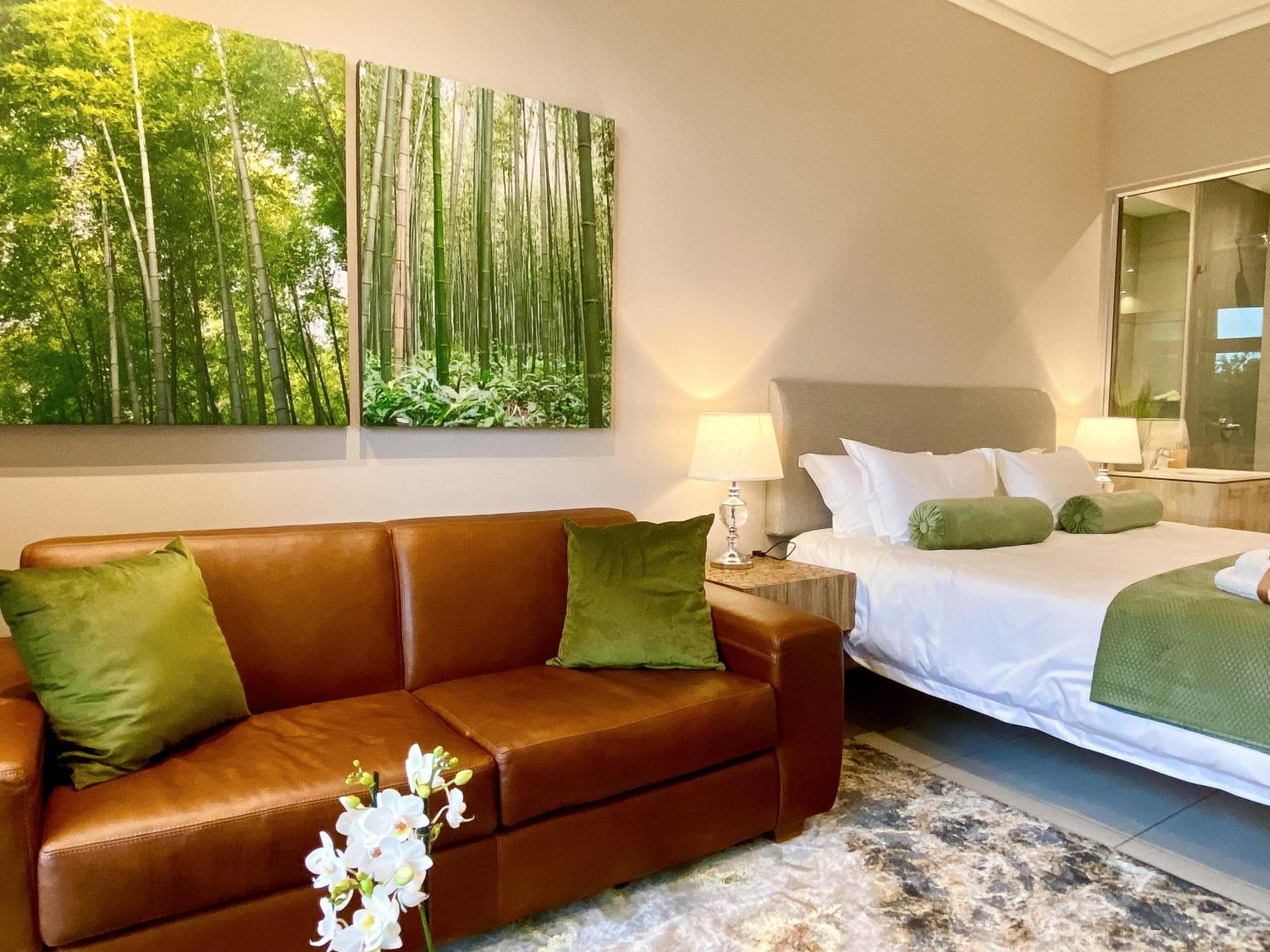 Menlyn Maine Residences - Kyoto king size xl bed
