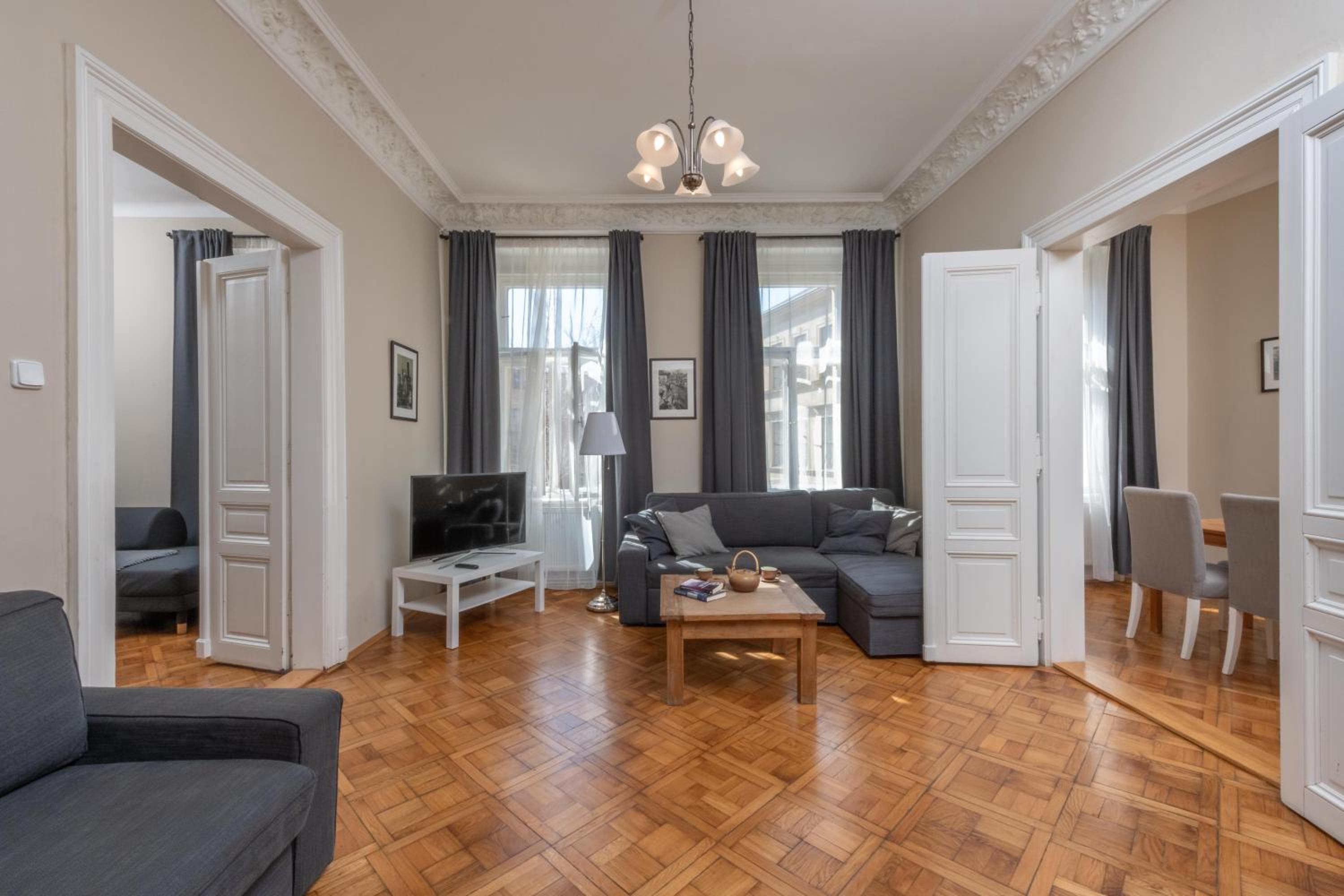 Liliova Apartments