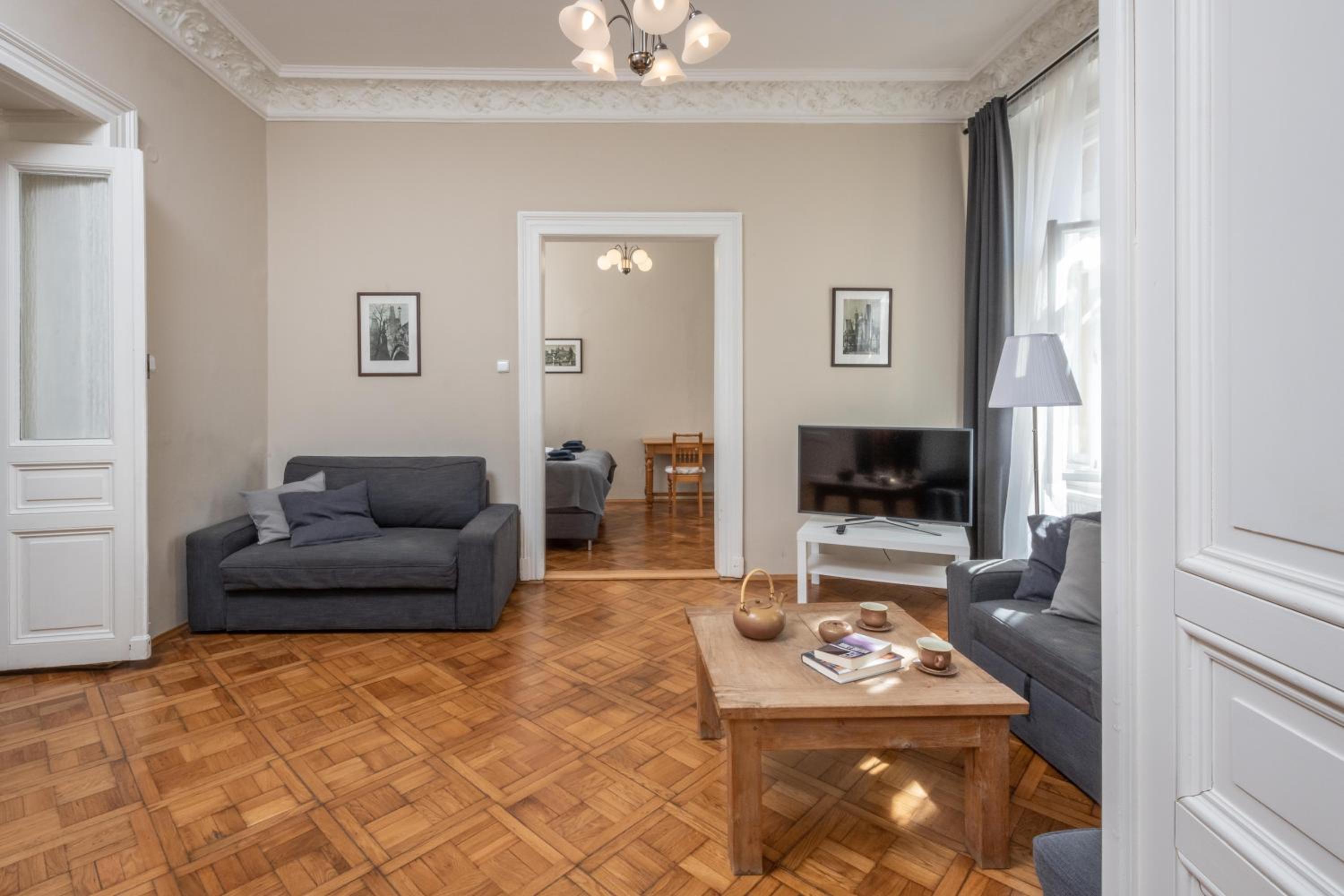 Liliova Apartments