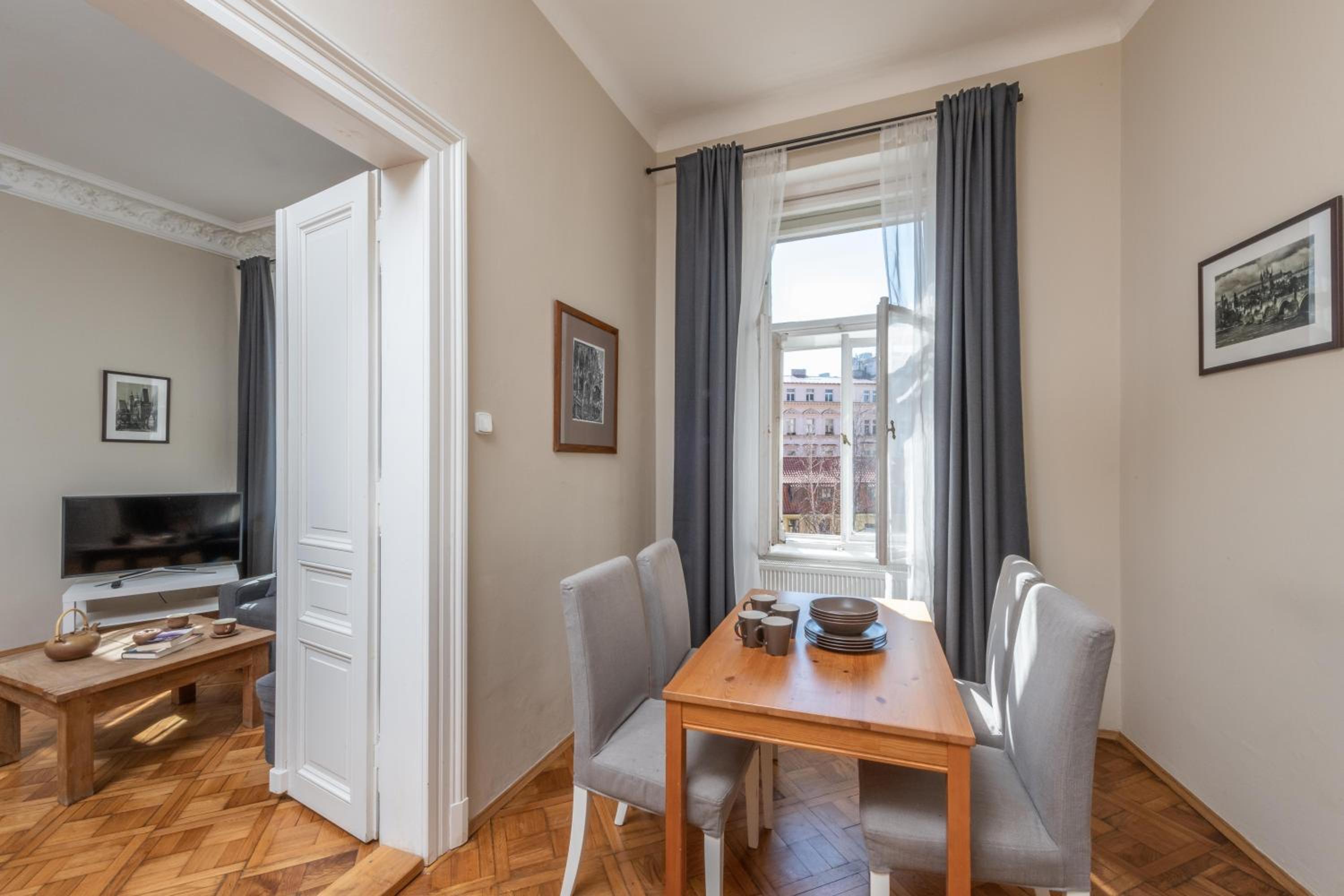 Liliova Apartments
