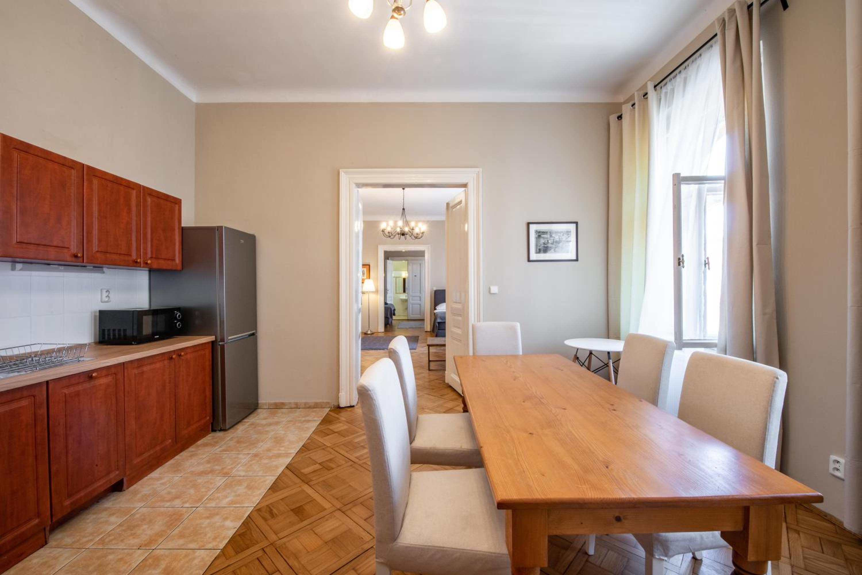 Liliova Apartments