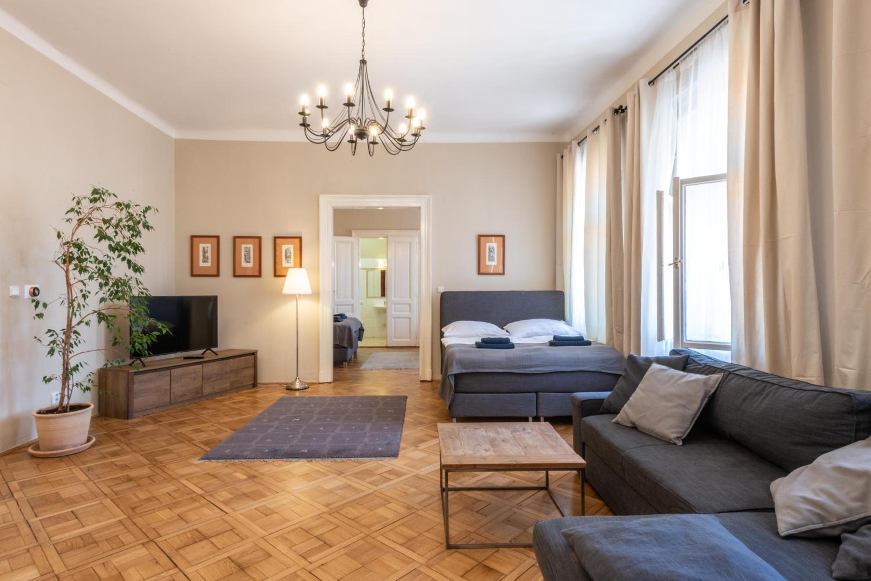 Liliova Apartments