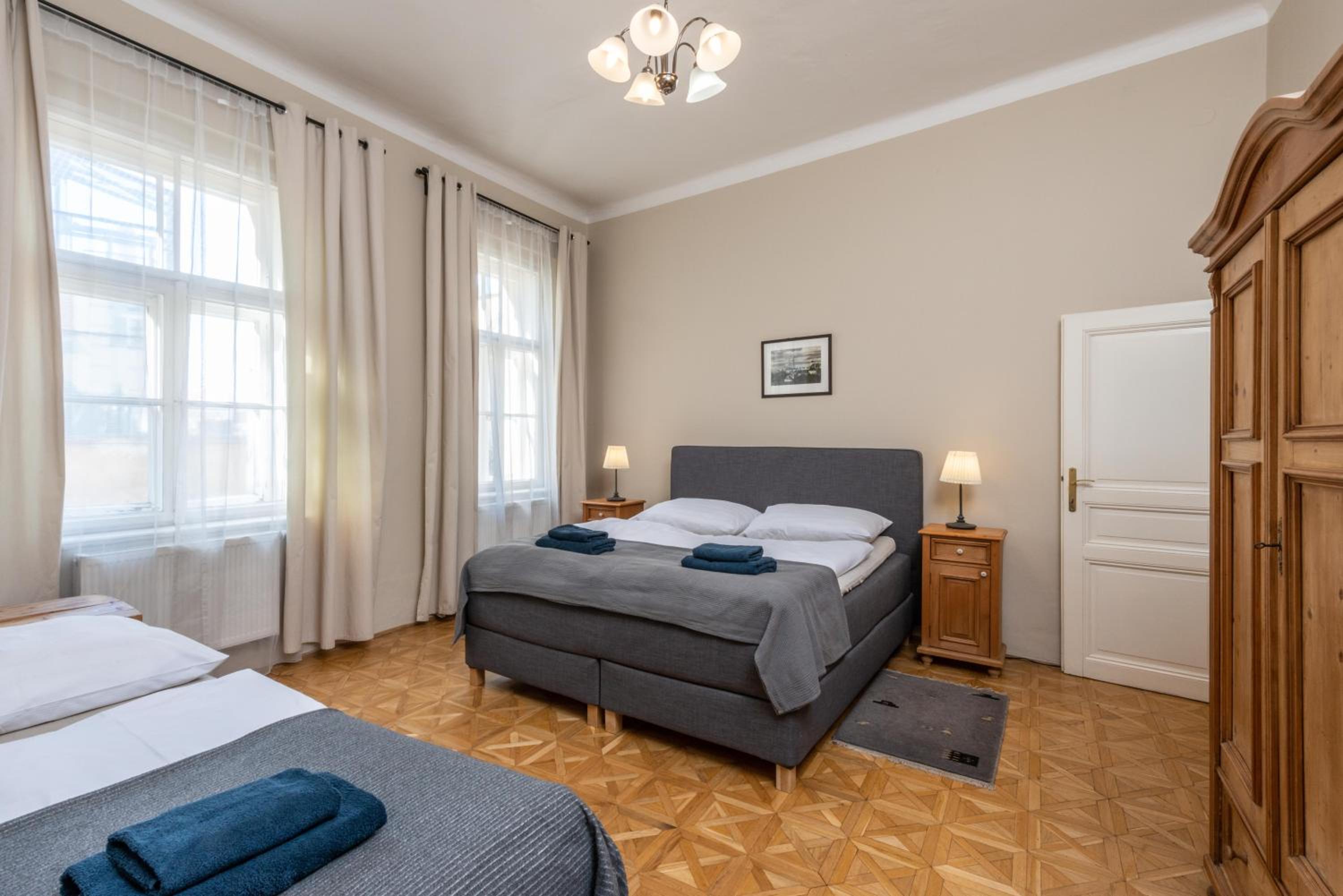 Liliova Apartments