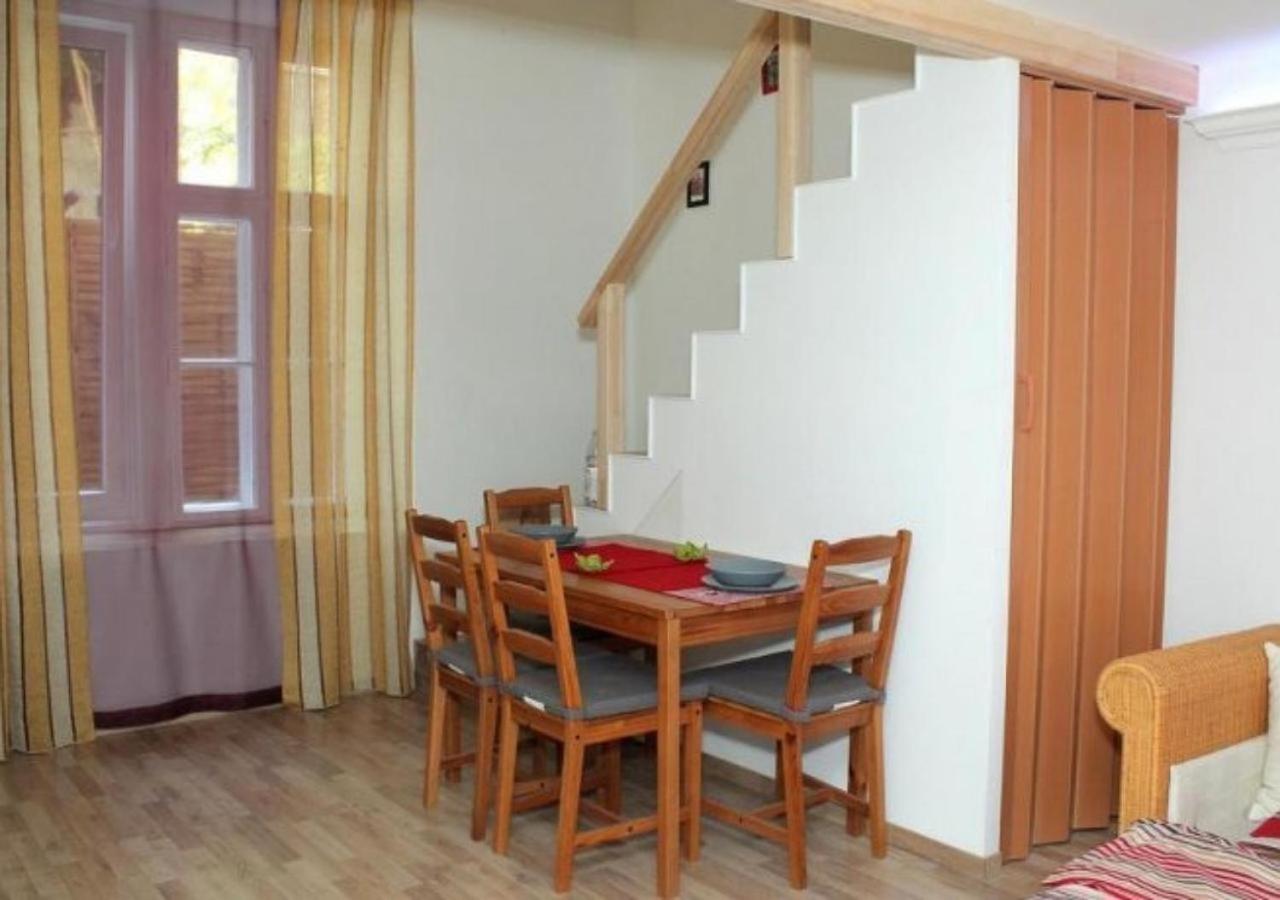 B&L Apartment