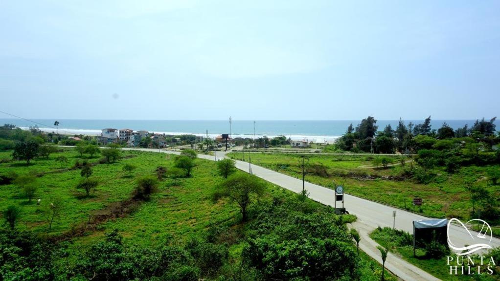 Punta Hills Montanita