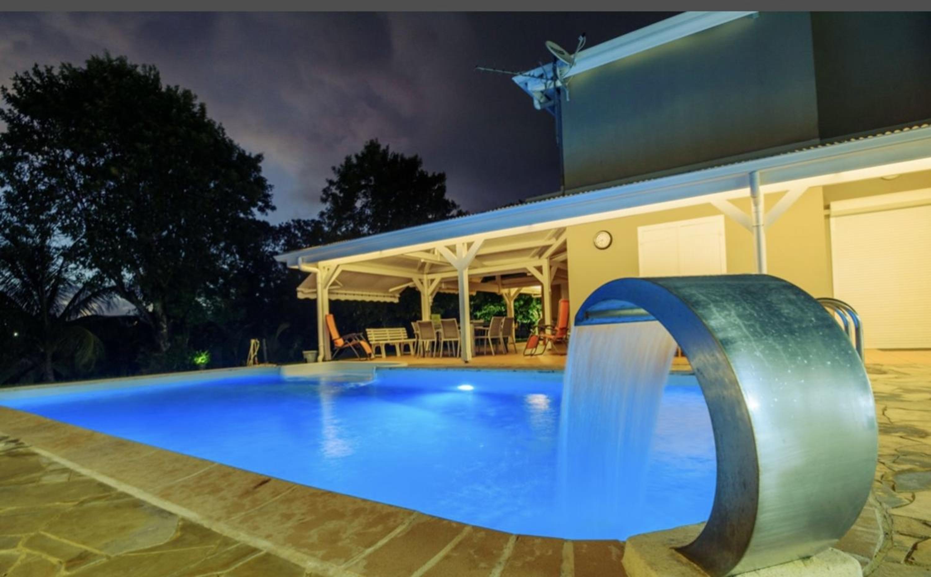 Appartement avec vue à Fort-de-France 30 m² et piscine partagée view 3