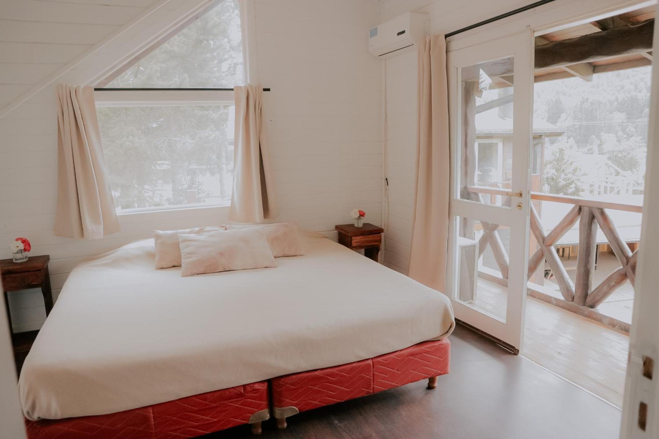 INDÓMITO HOSTEL