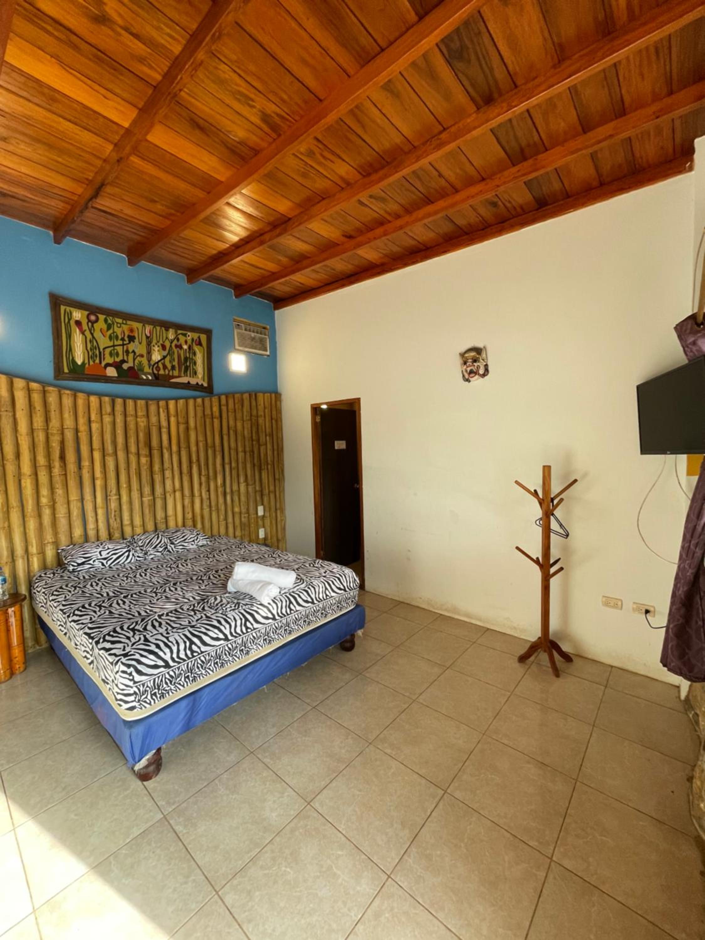 Punta Hills Montanita