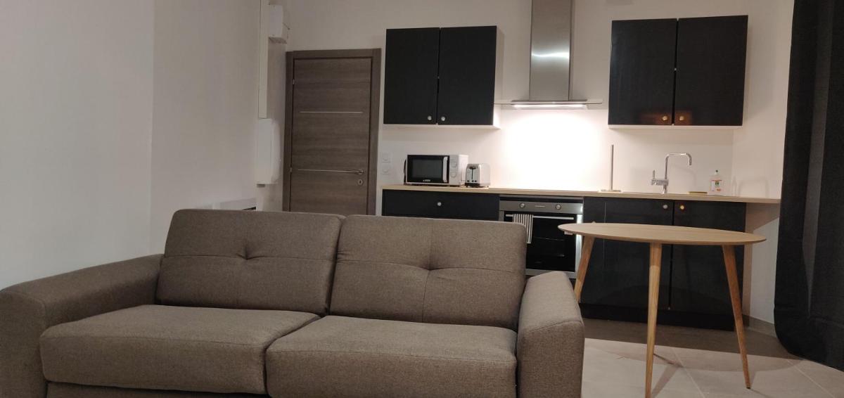 Beziers Vacations - Appartement confort equipe au coeur de Beziers - Property Image 1
