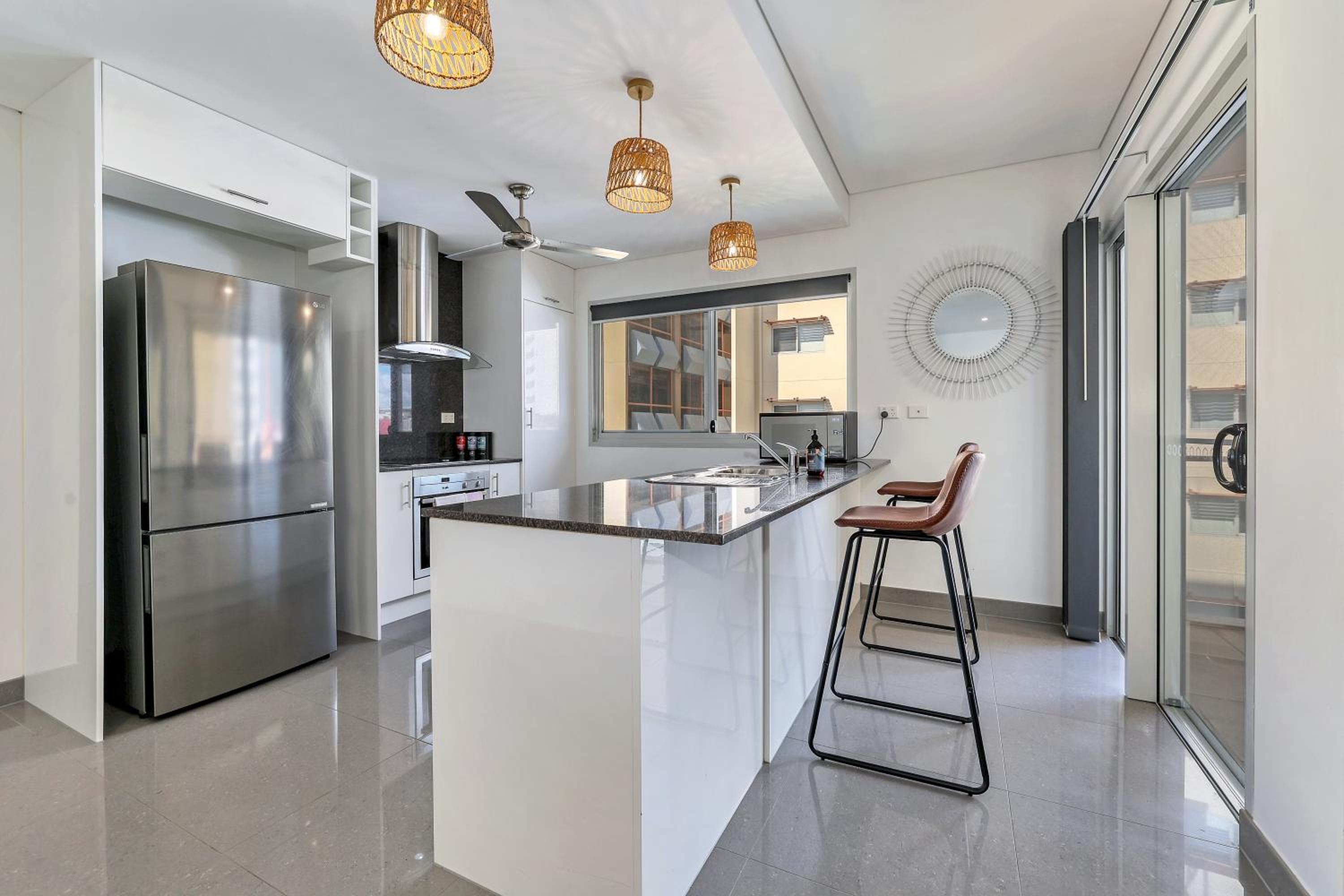 Darwin Inner City Oasis 2 Bed Apt view 5