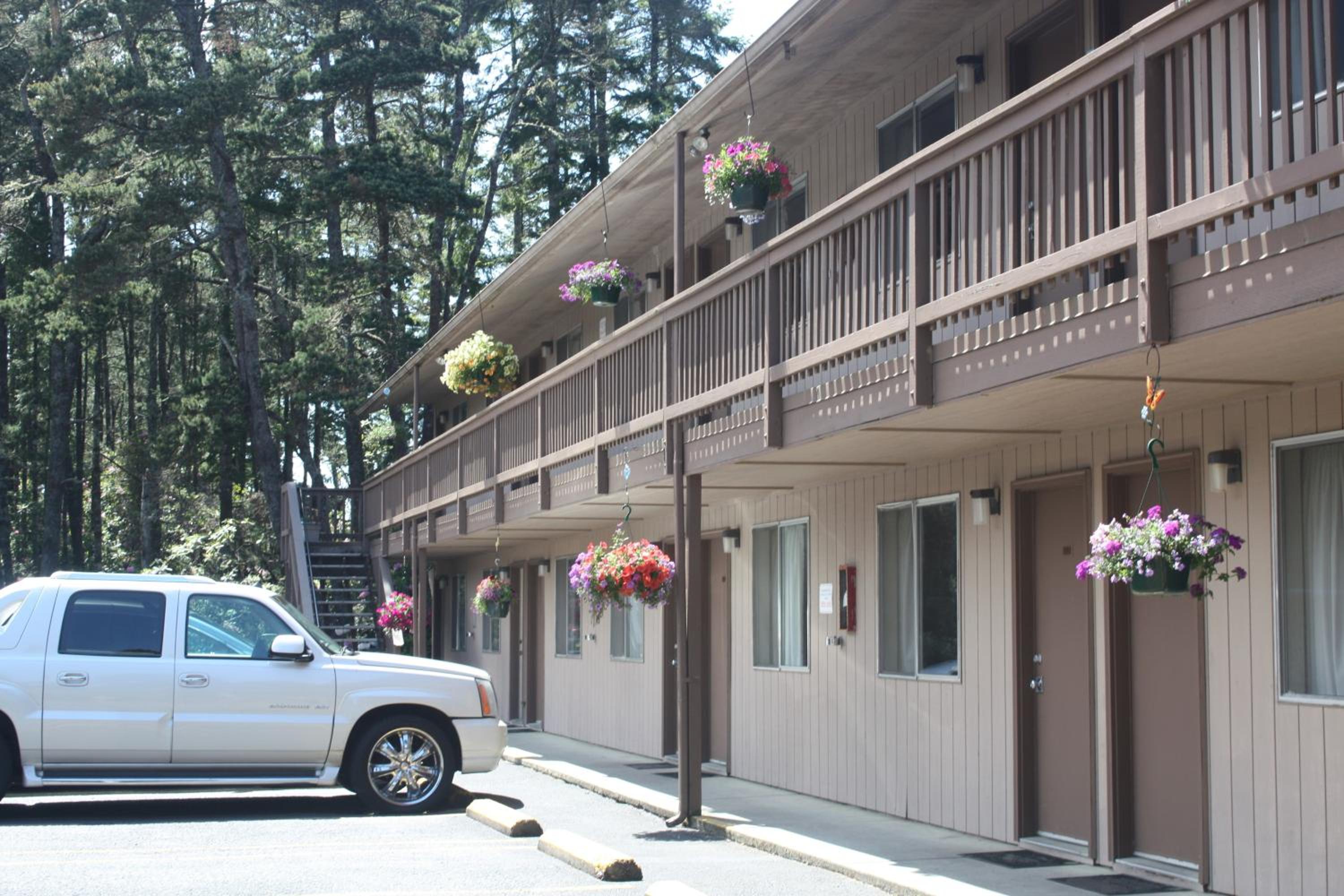Economy Inn