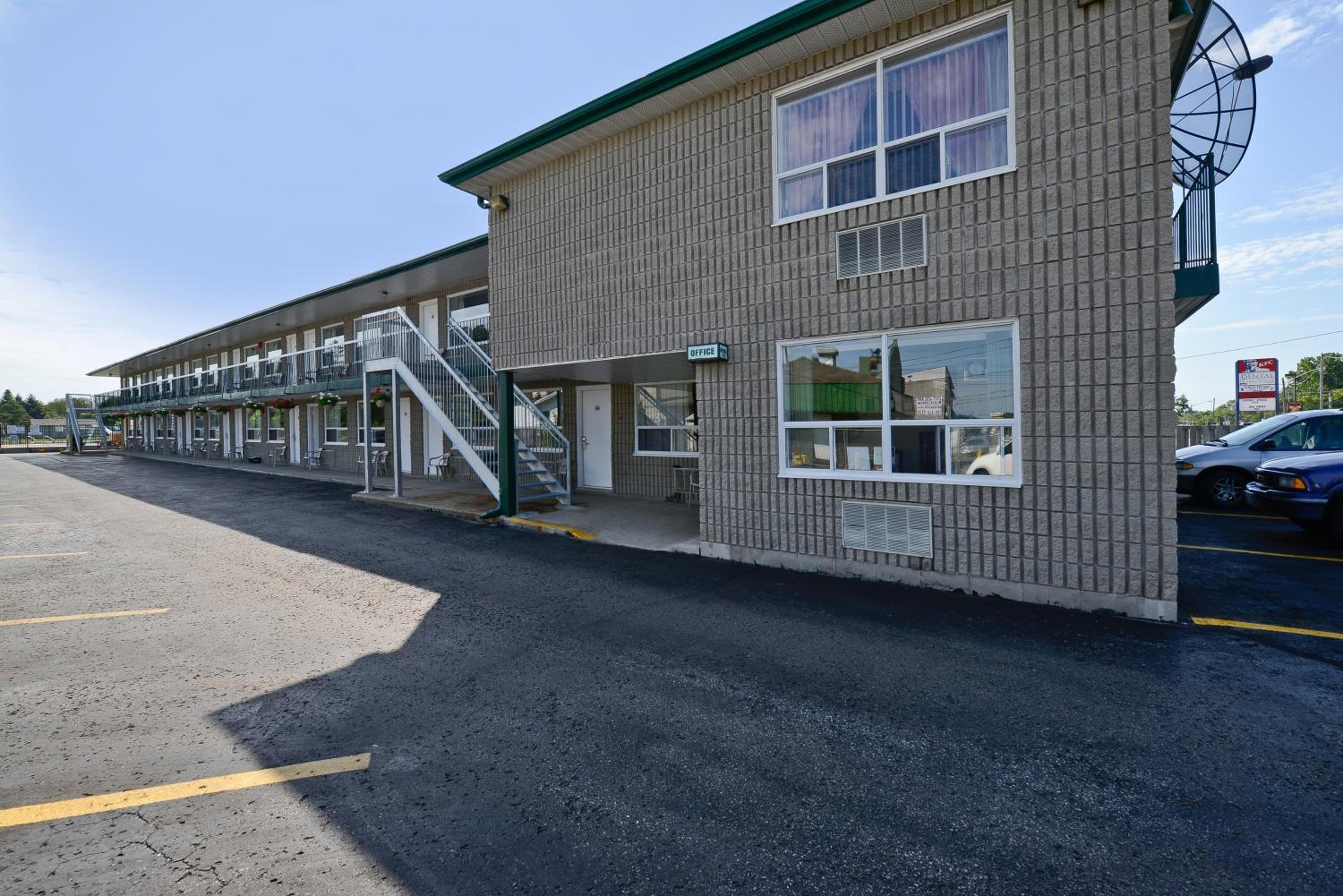 Angus Inn Motel
