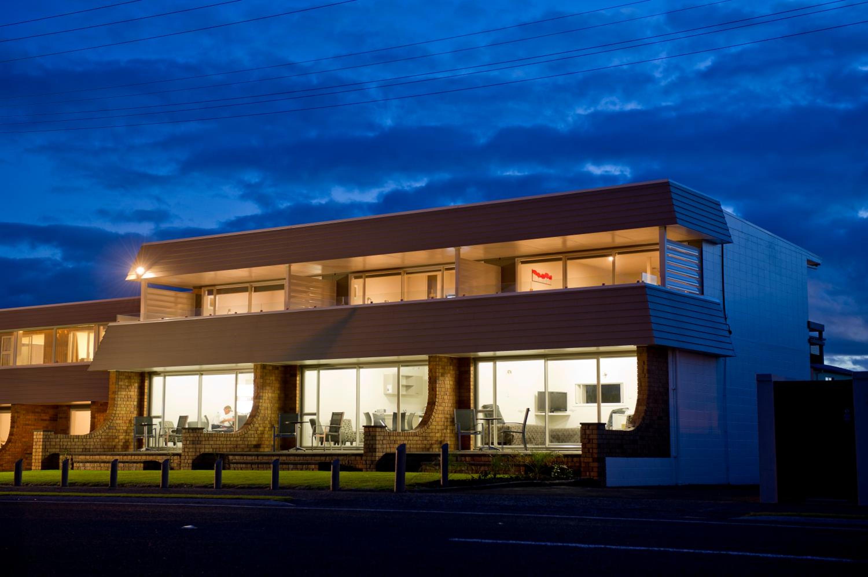 The Oceanside Motel