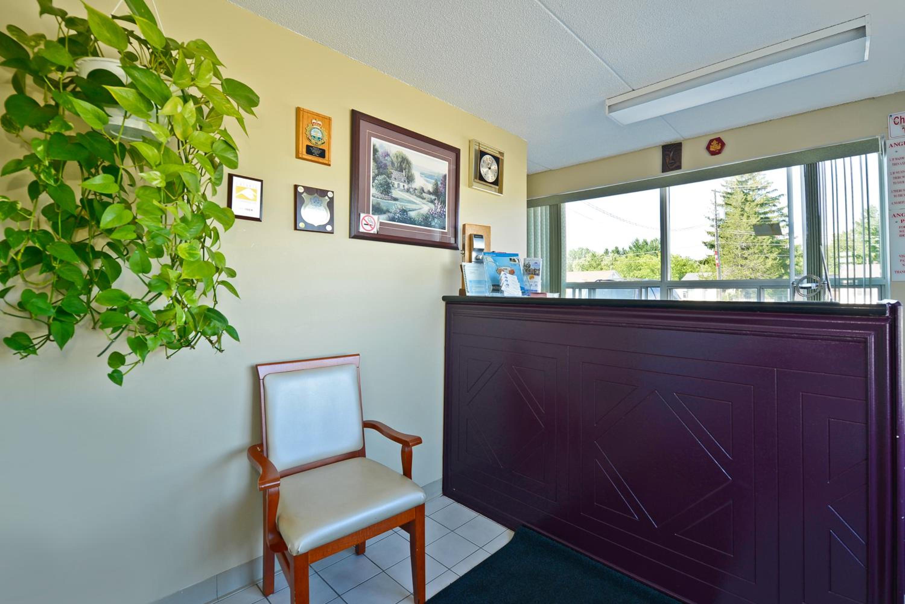 Angus Inn Motel