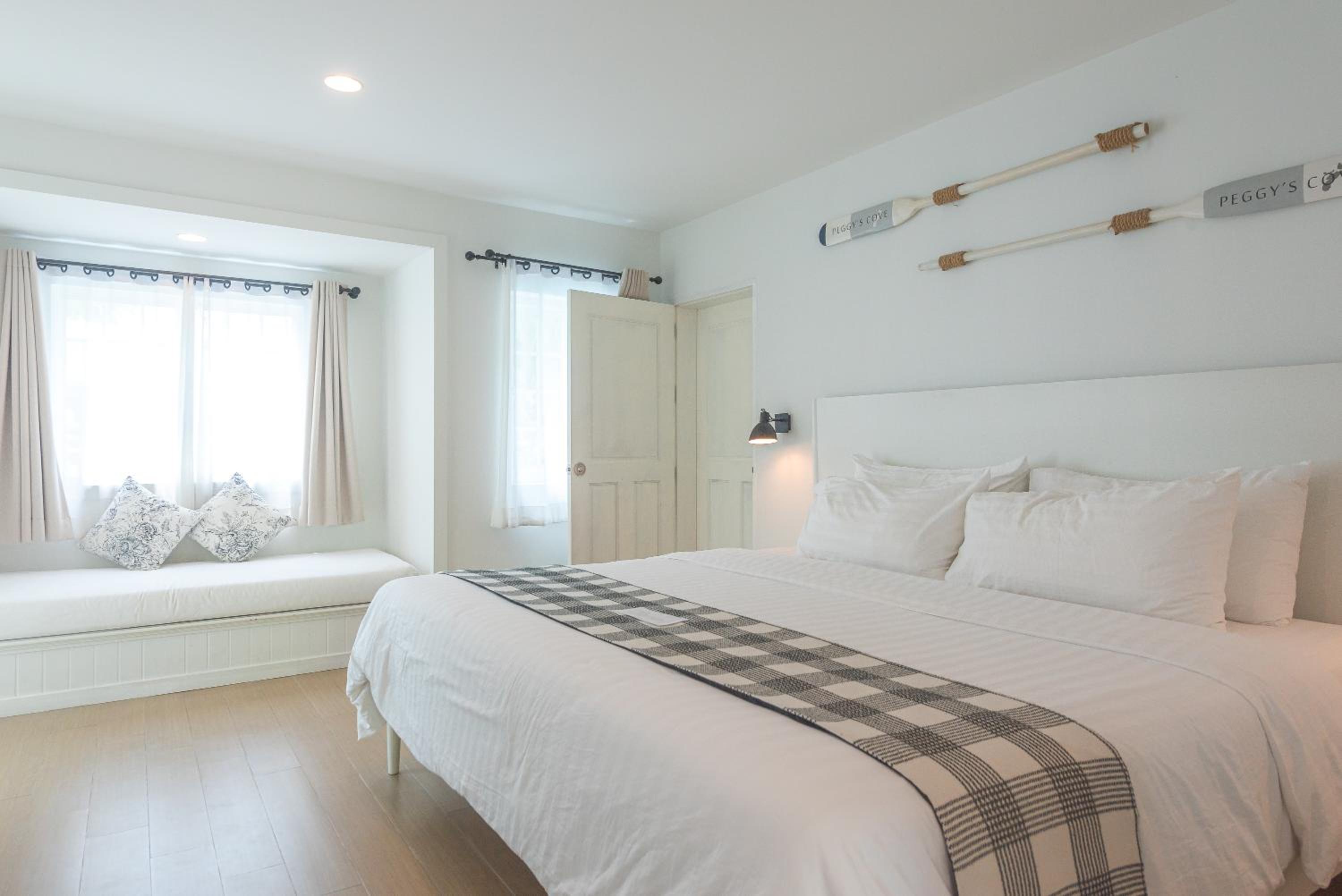 Peggy's Cove Resort
