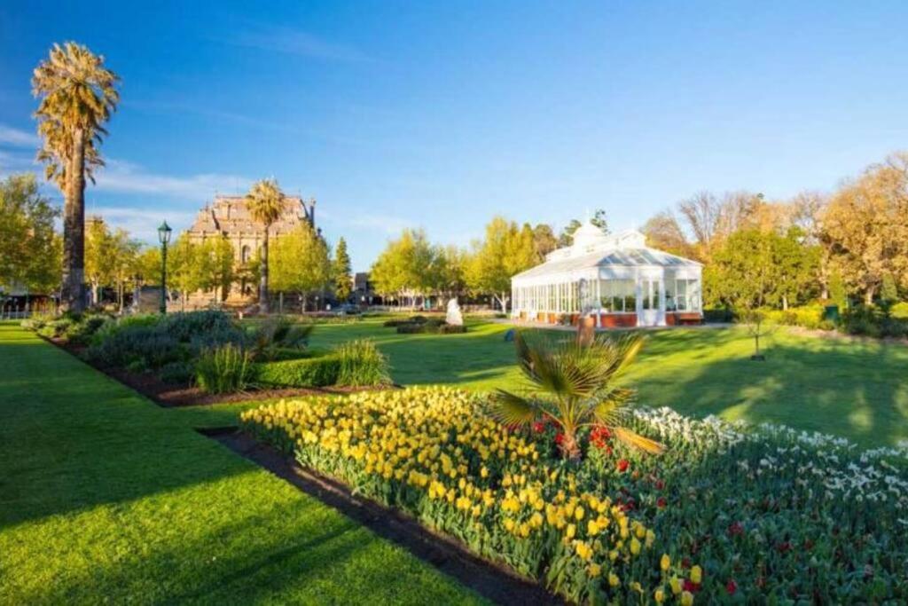 Golden Square Gold Class Guest House, Bendigo