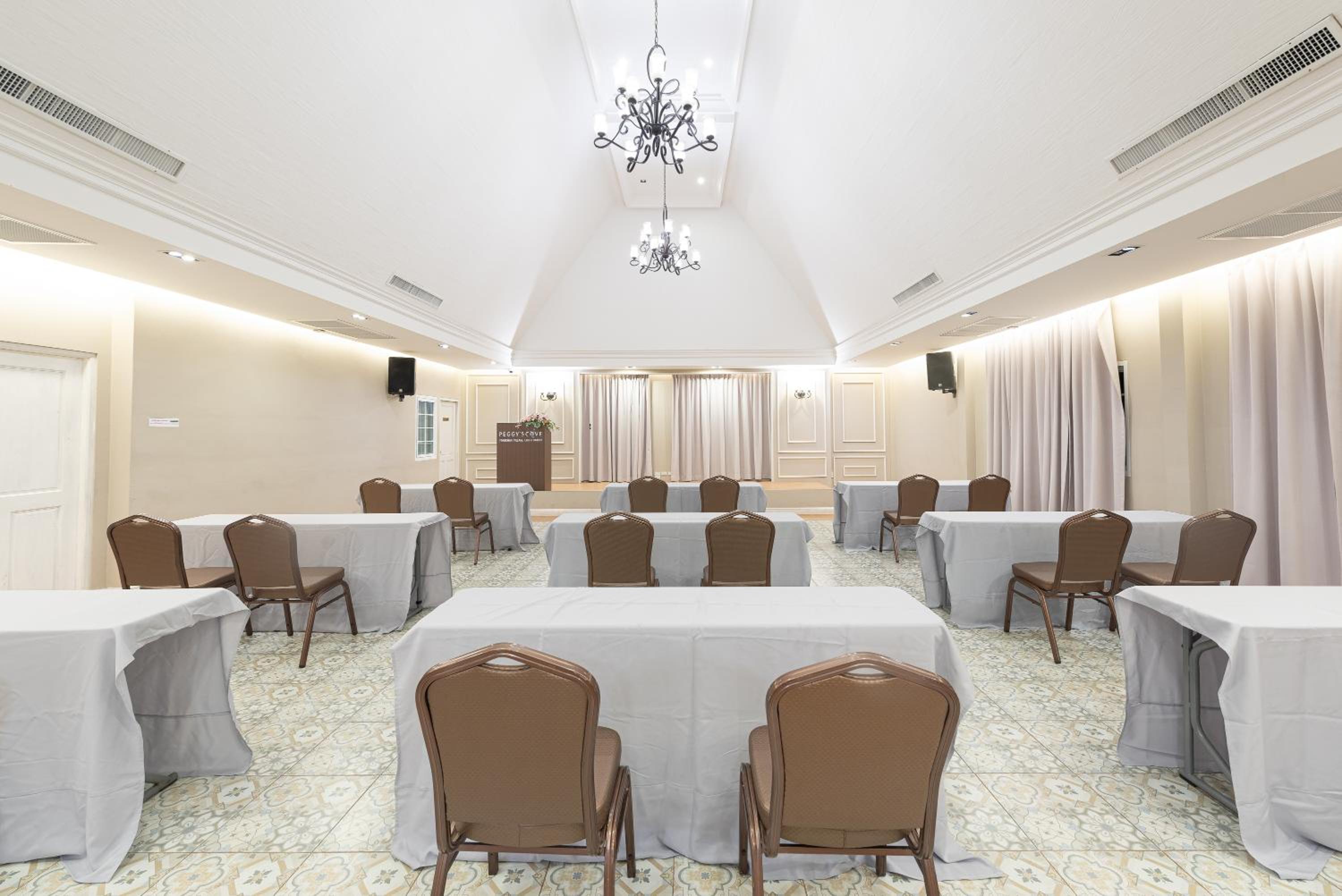 Peggy's Cove Resort