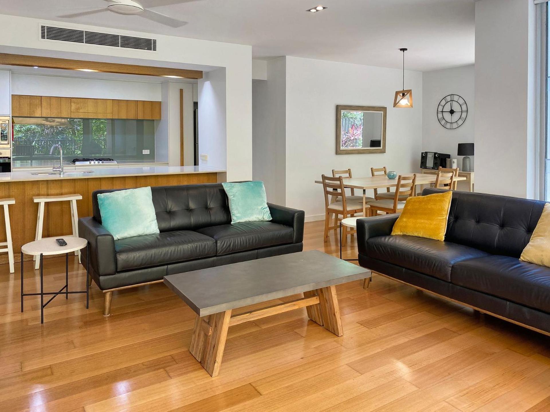Maggies Beachfront Apartment 9