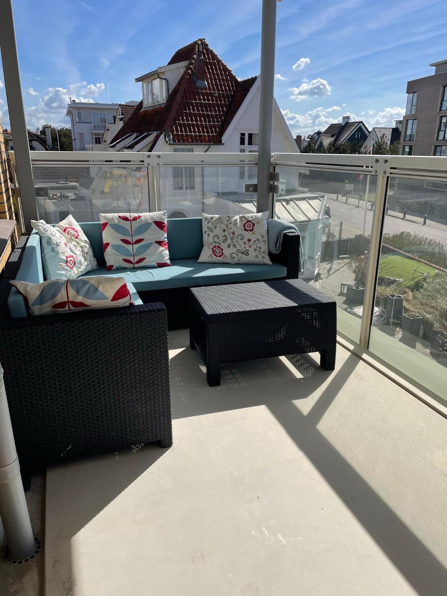 Appartement met zeezicht view 4