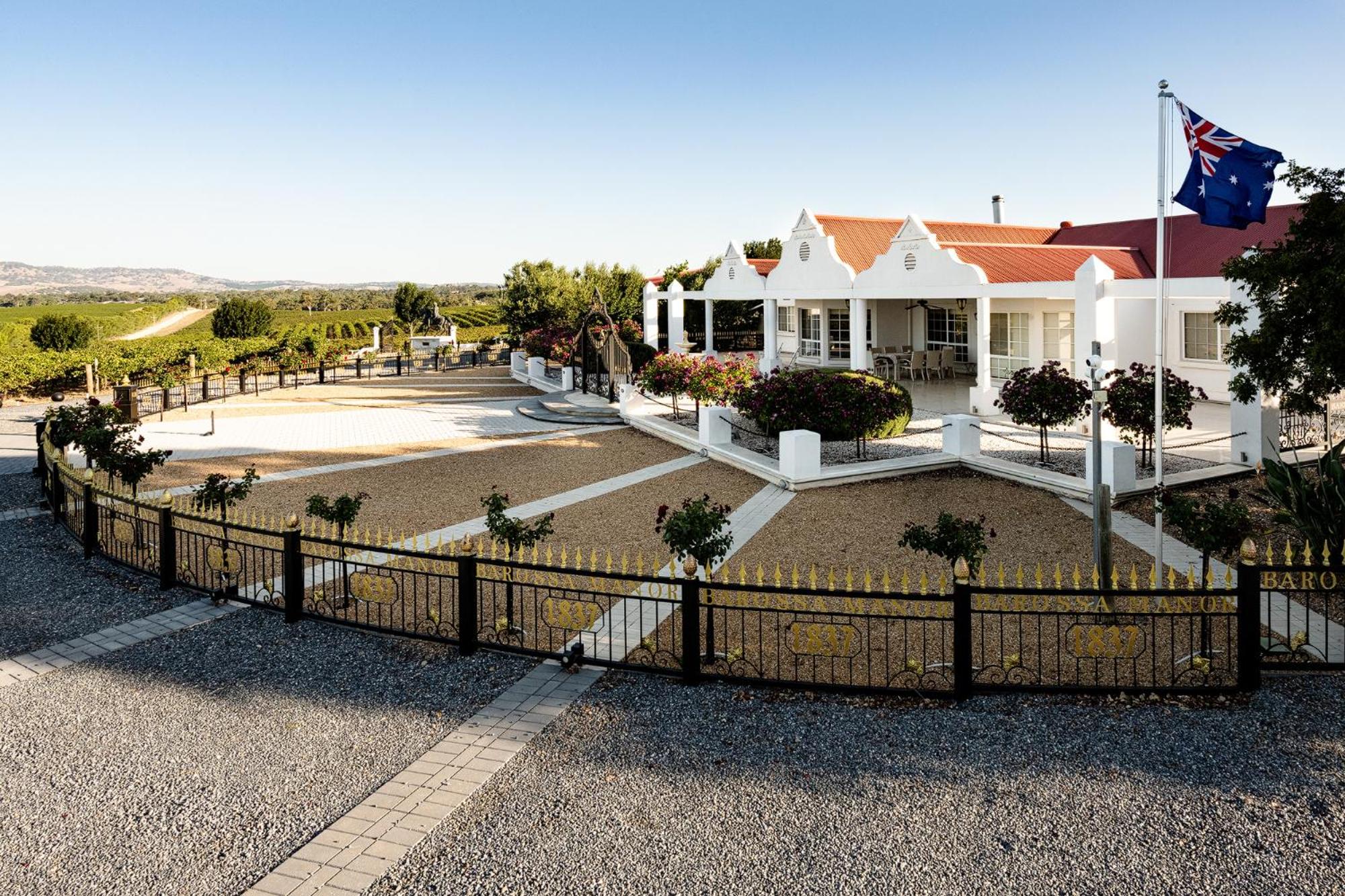 1837 Barossa Luxury Vineyard Cottages