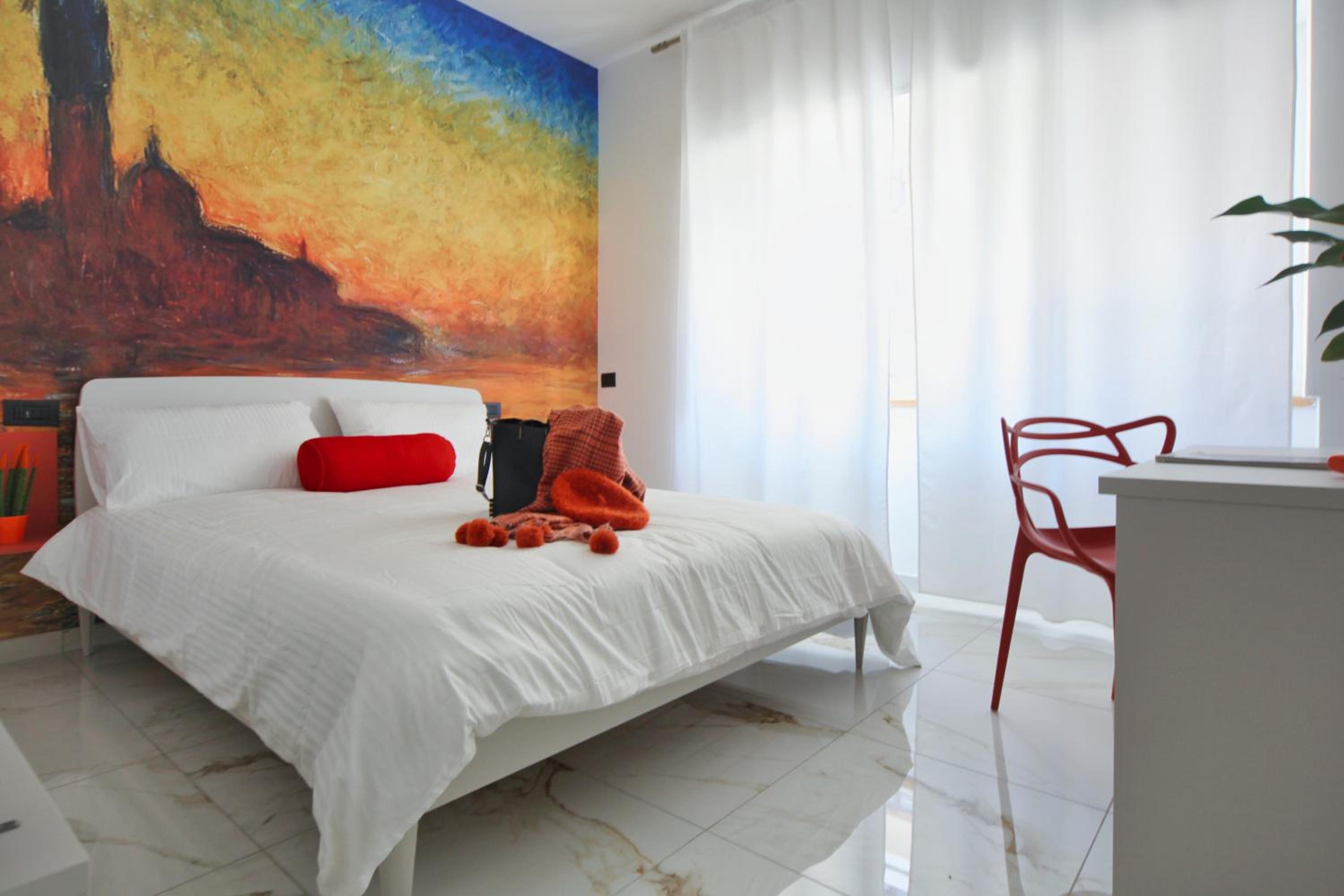 Be Coloured - Boutique Art Rooms in Naples