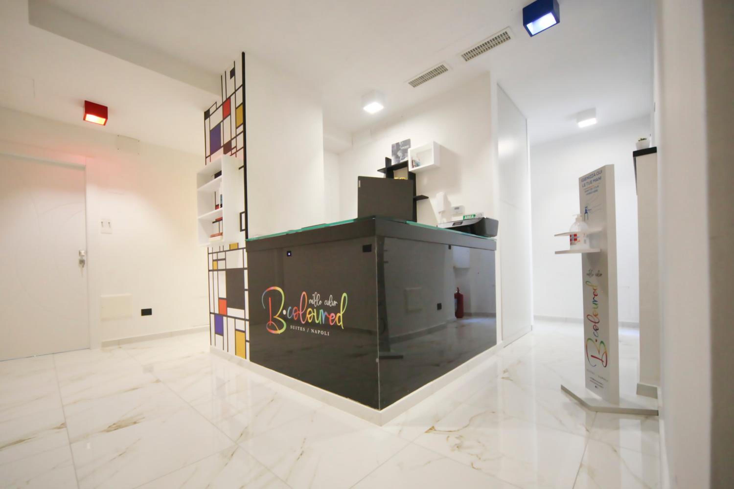 Be Coloured - Boutique Art Rooms in Naples