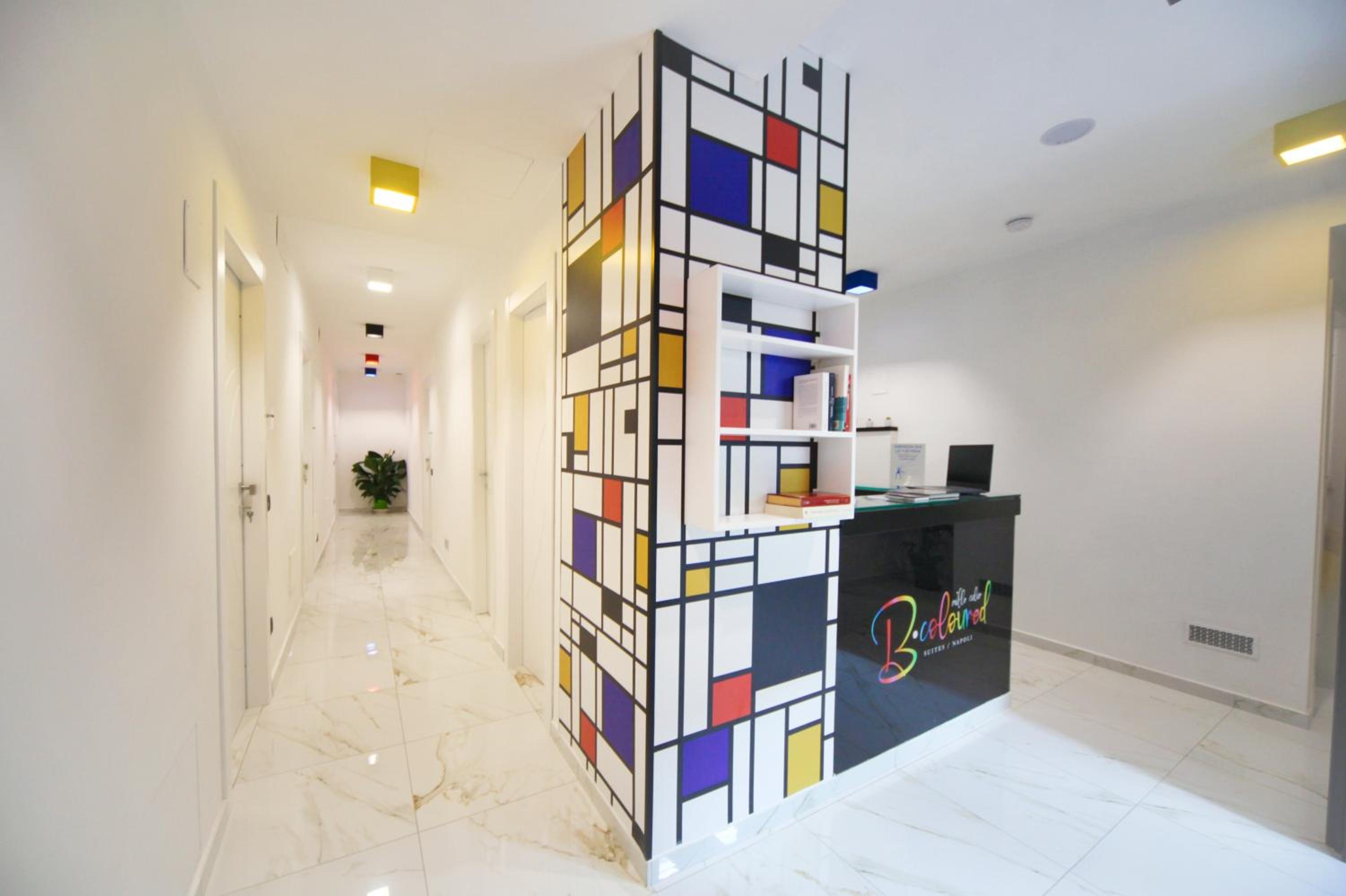 Be Coloured - Boutique Art Rooms in Naples