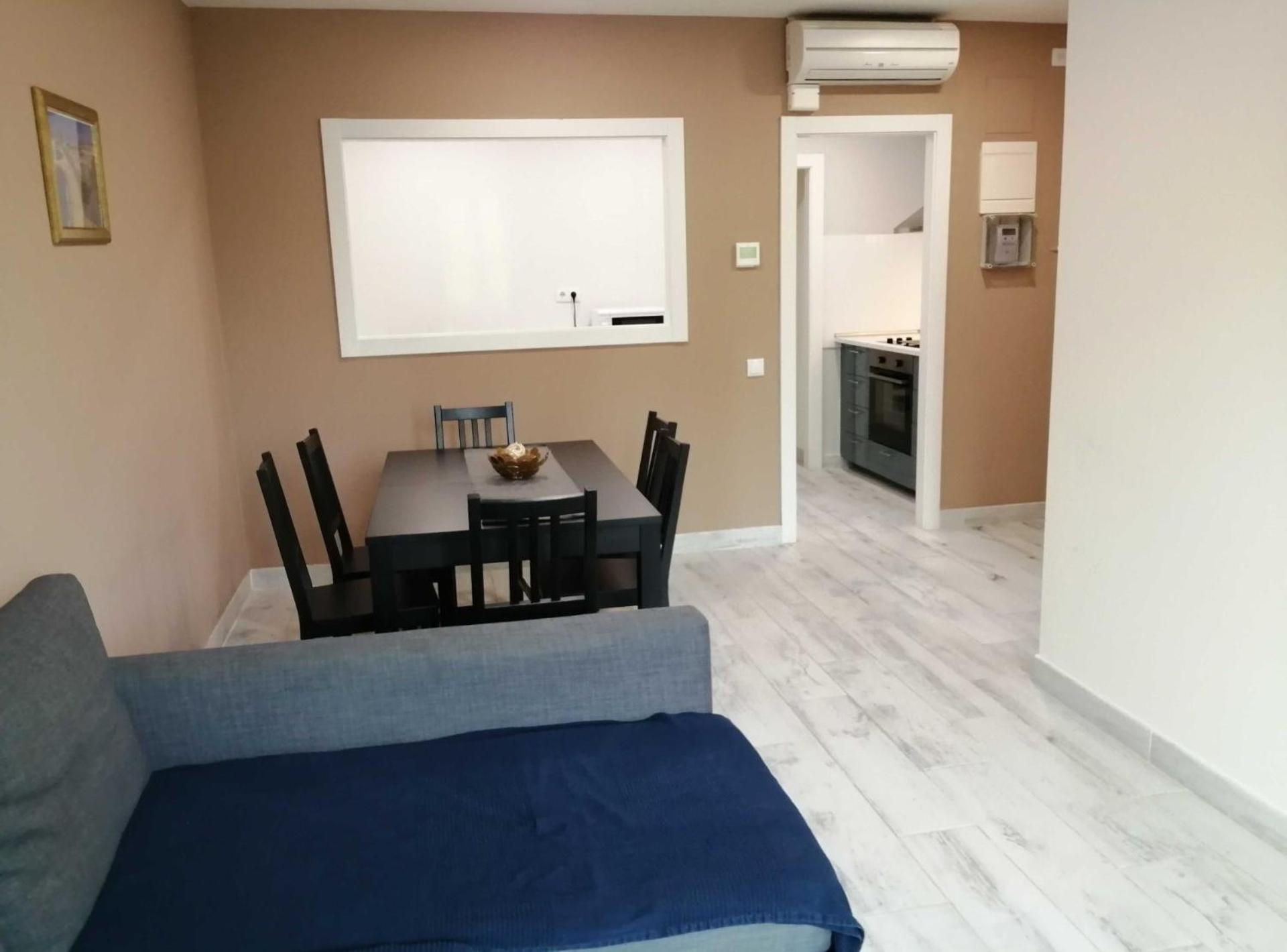 Diagonal Apartments
