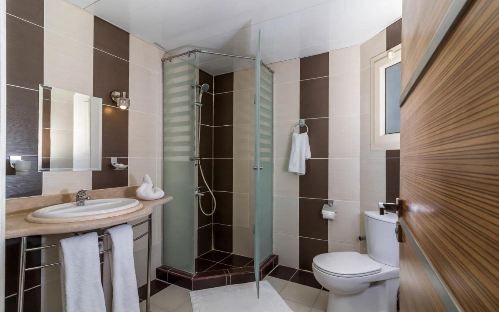 Royal Beach Serviced Apartments