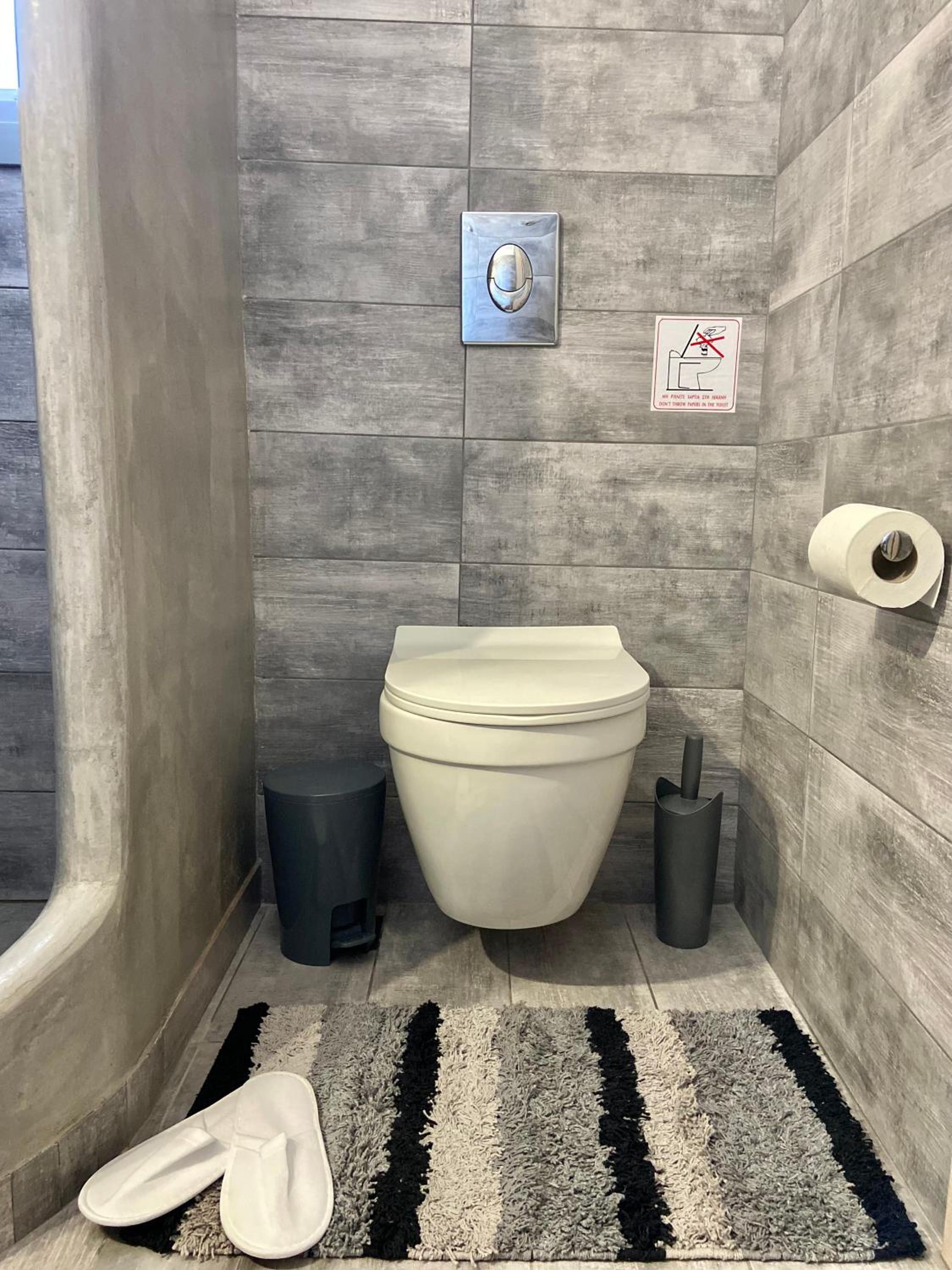 Aeron Suites